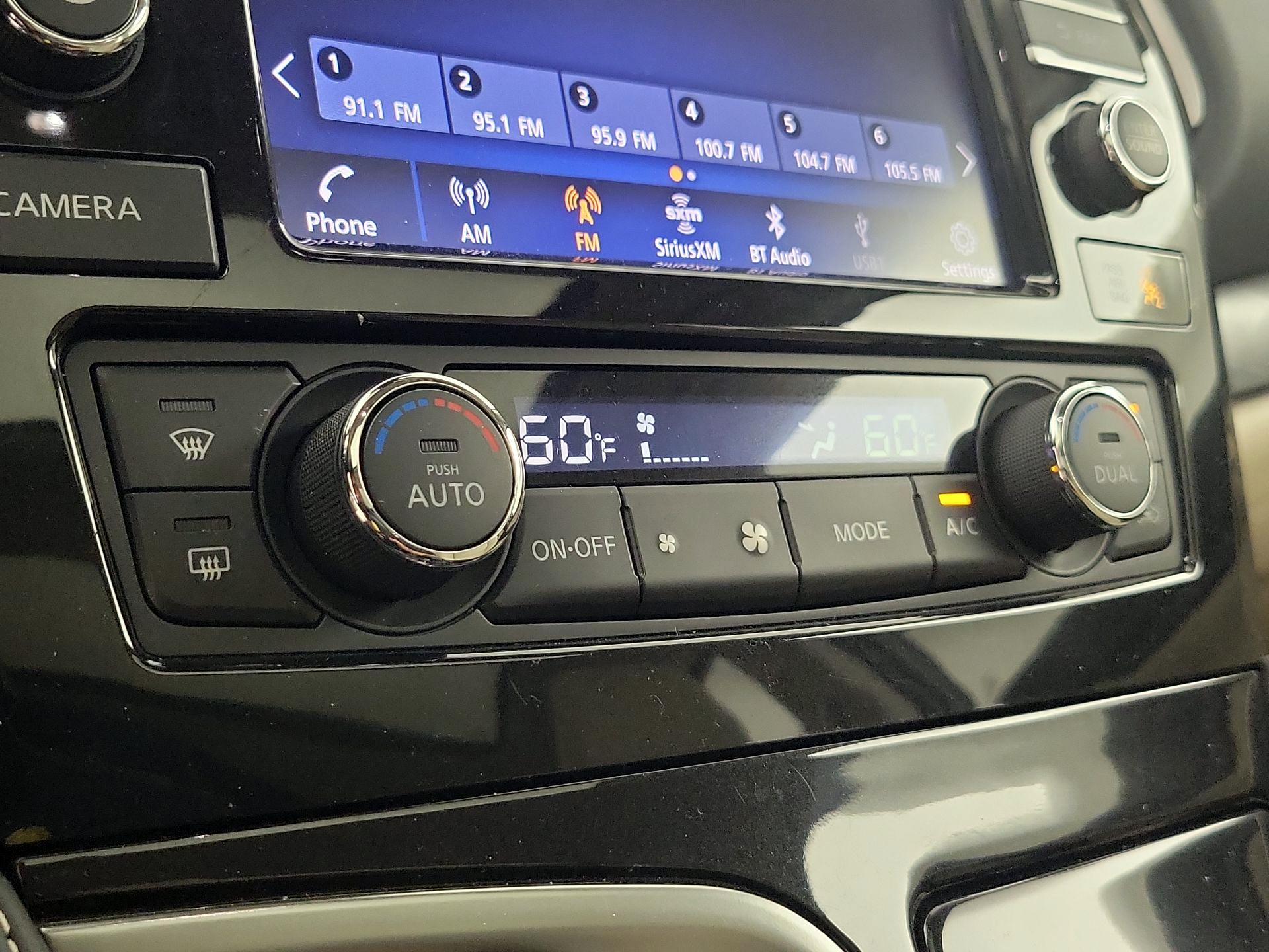 Thumbnail: 2022 Nissan Maxima - 17