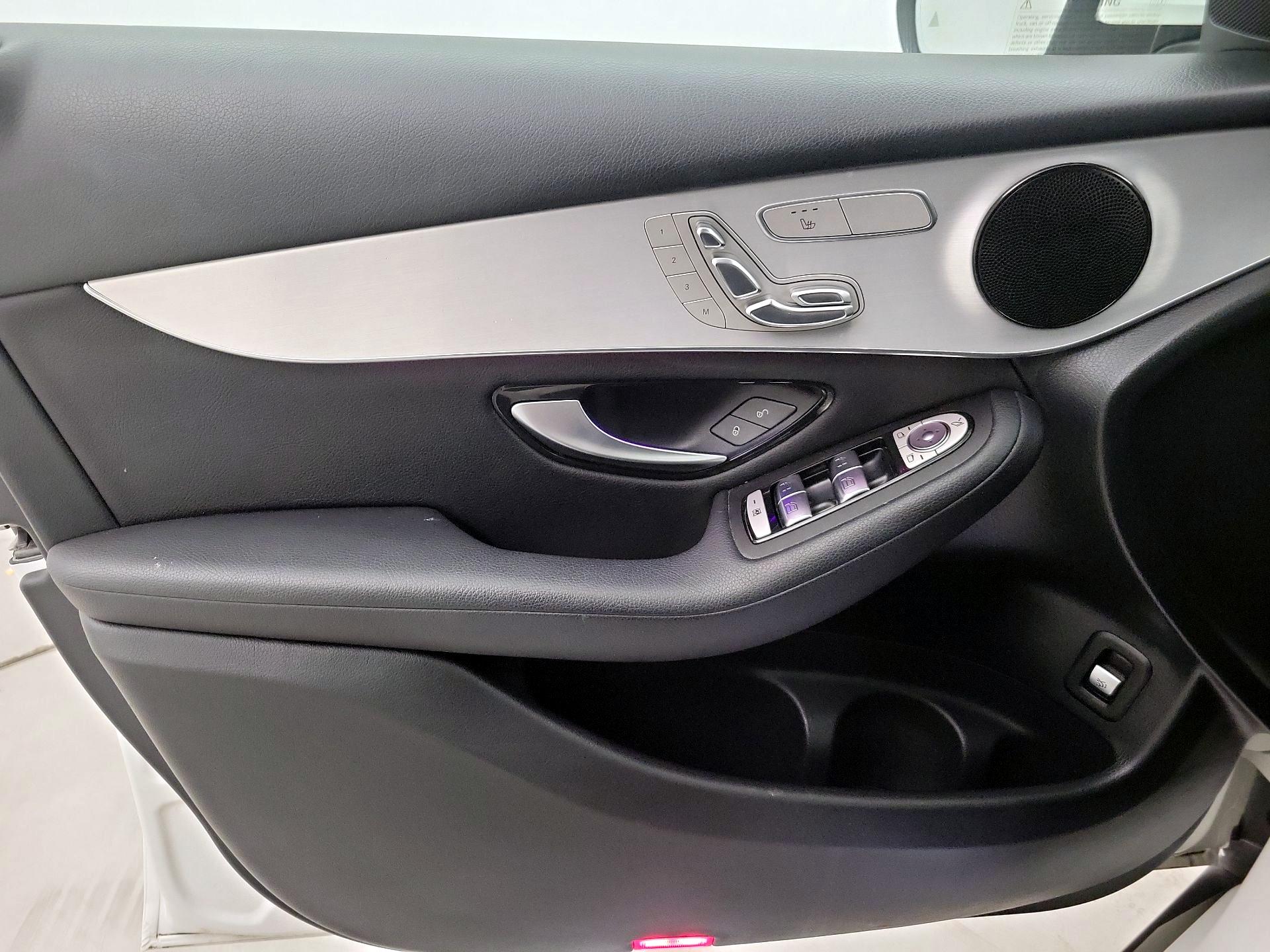 Thumbnail: 2021 Mercedes-Benz GLC - 12