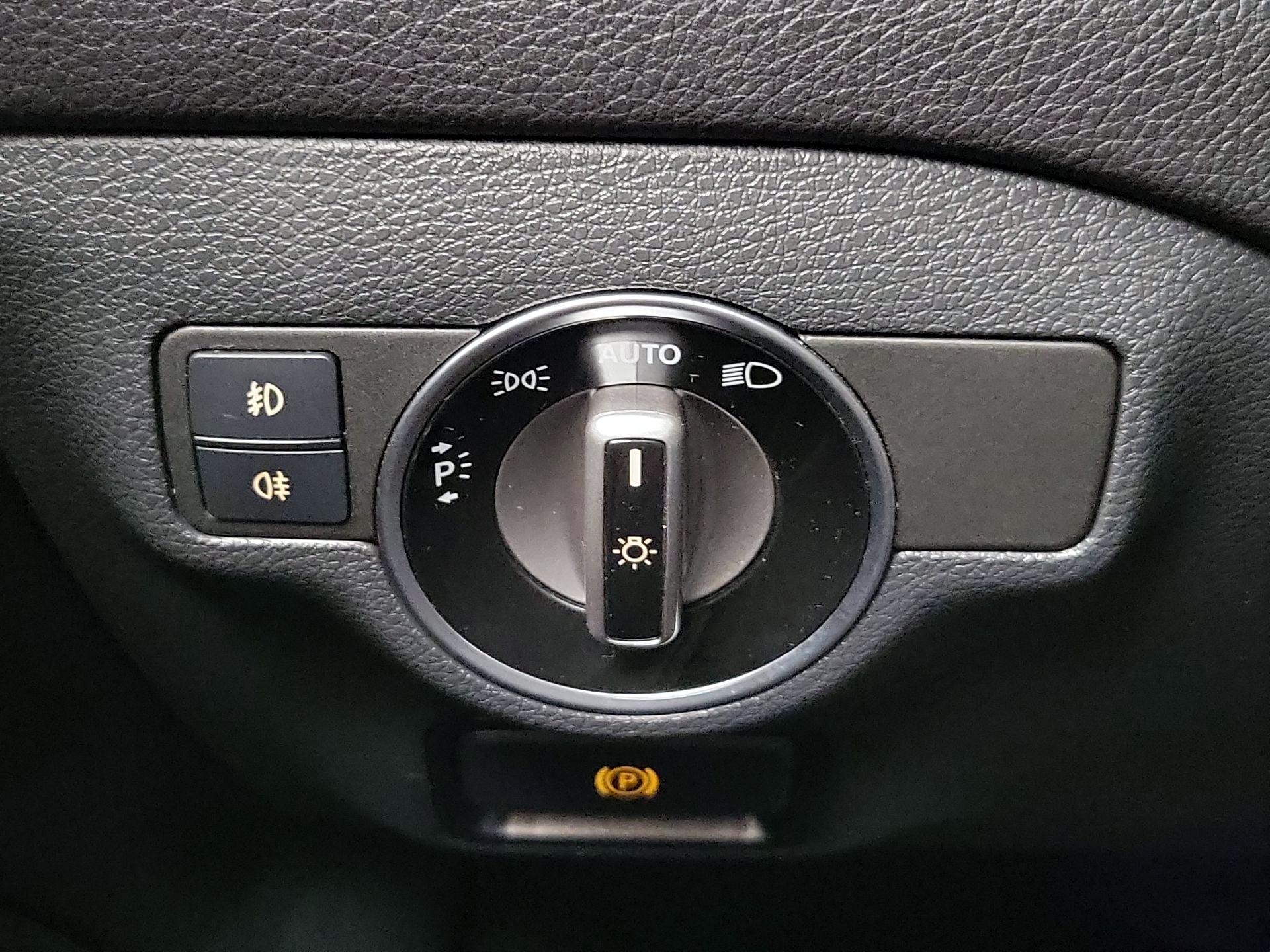 Thumbnail: 2020 Mercedes-Benz GLA - 13