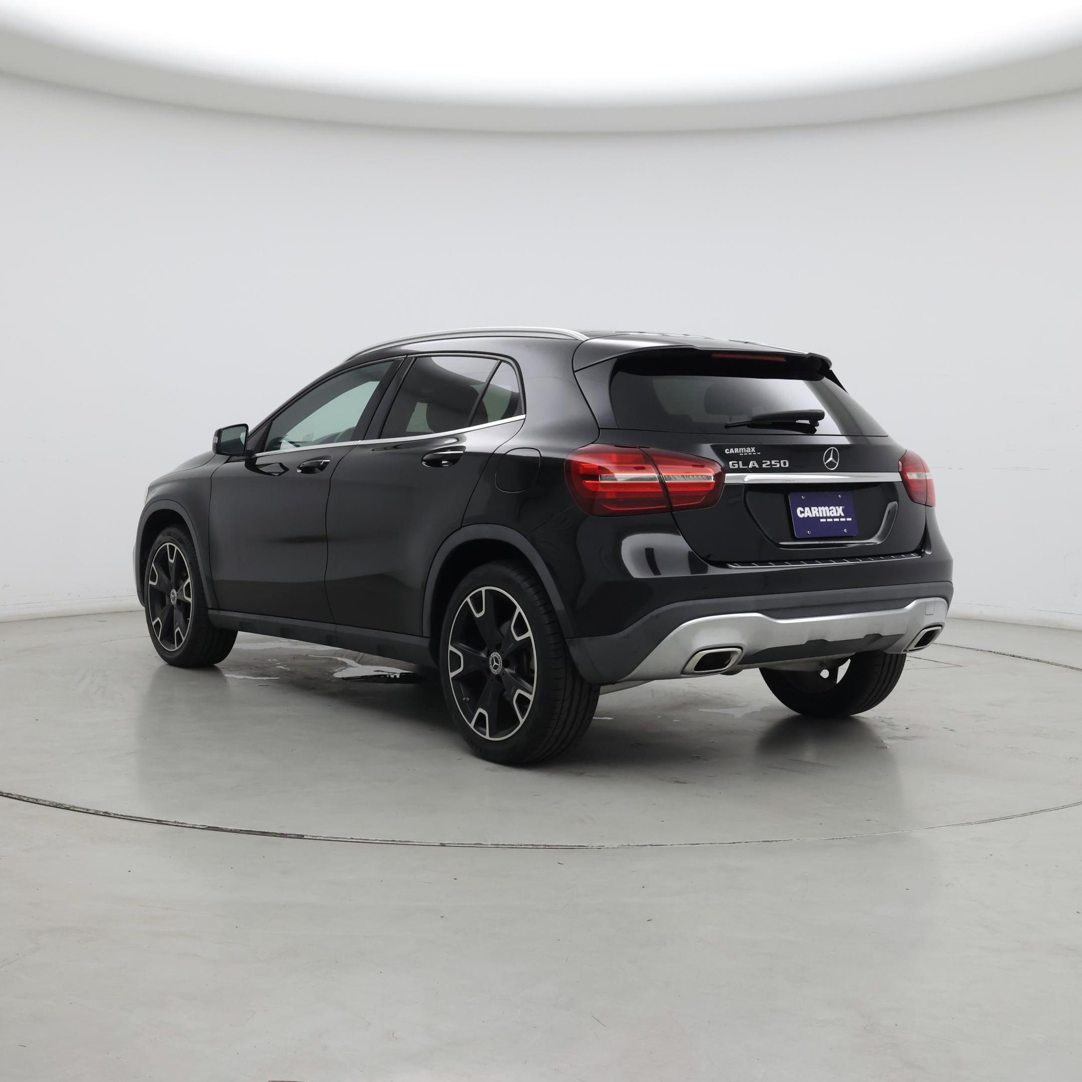 Thumbnail: 2020 Mercedes-Benz GLA - 2