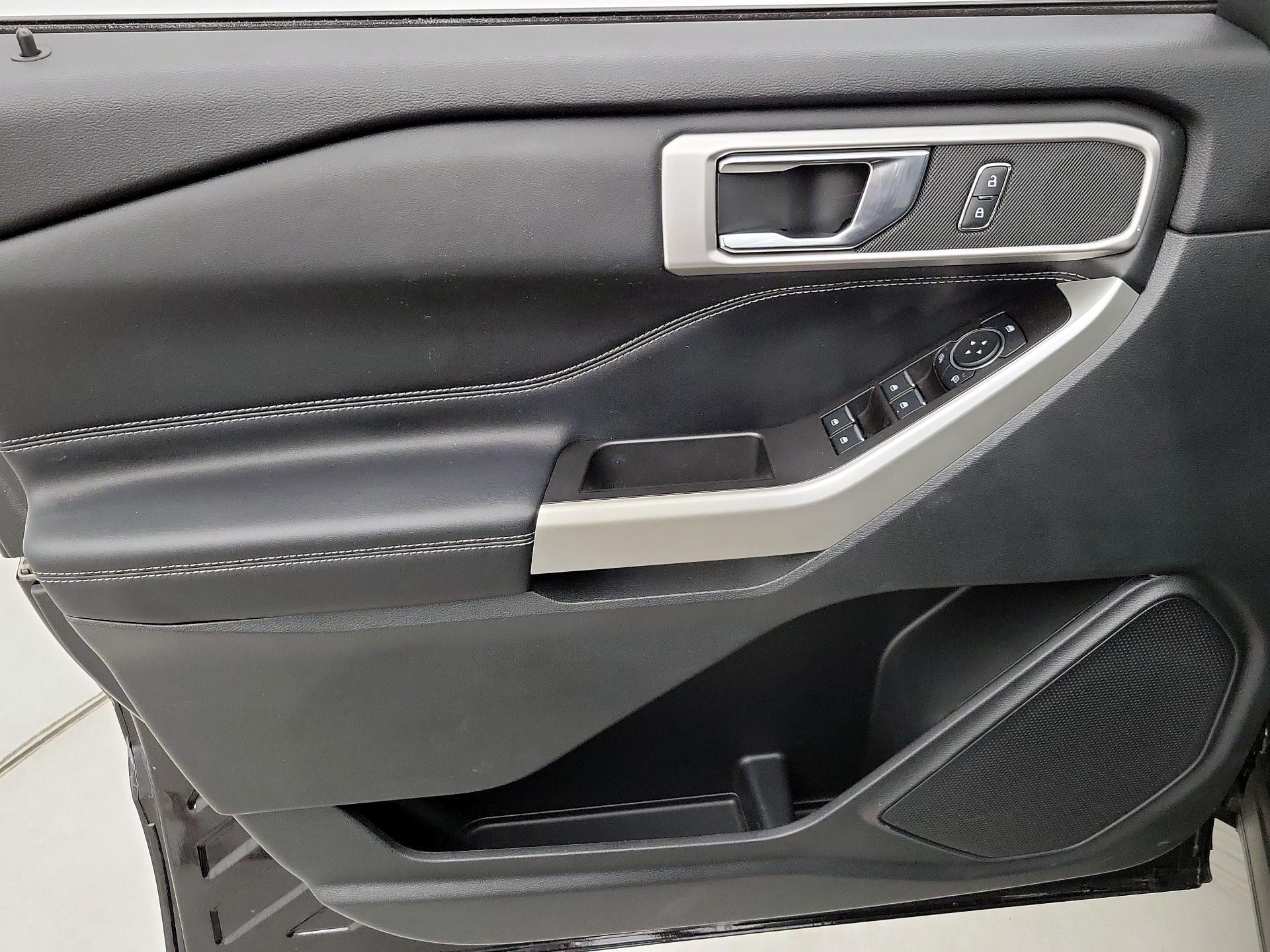 Thumbnail: 2020 Ford Explorer - 12