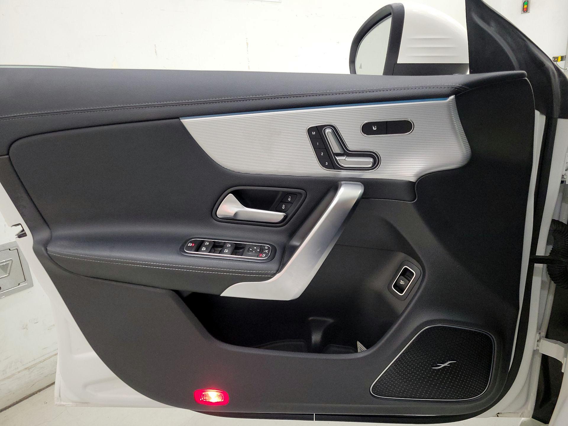 Thumbnail: 2020 Mercedes-Benz CLA - 12