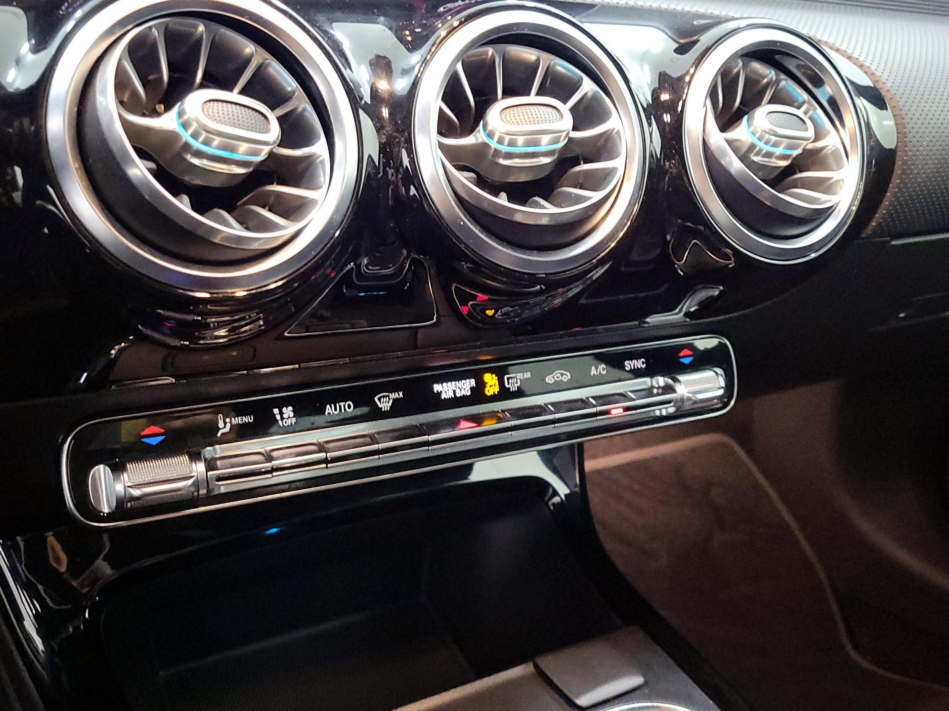 Thumbnail: 2020 Mercedes-Benz CLA - 17