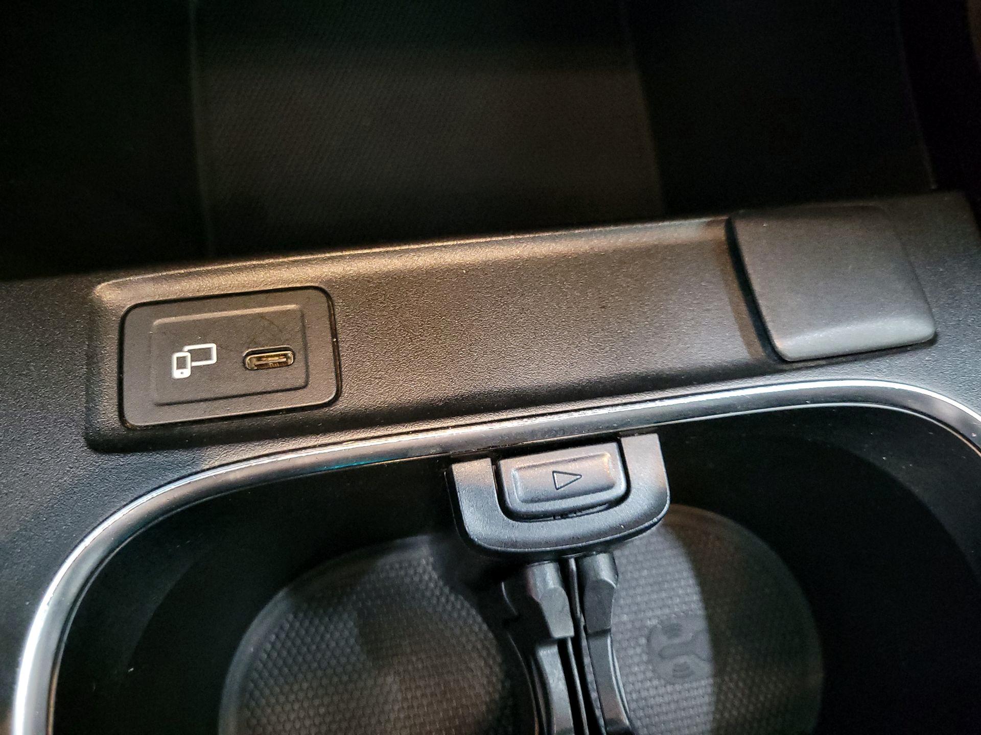 Thumbnail: 2020 Mercedes-Benz CLA - 19