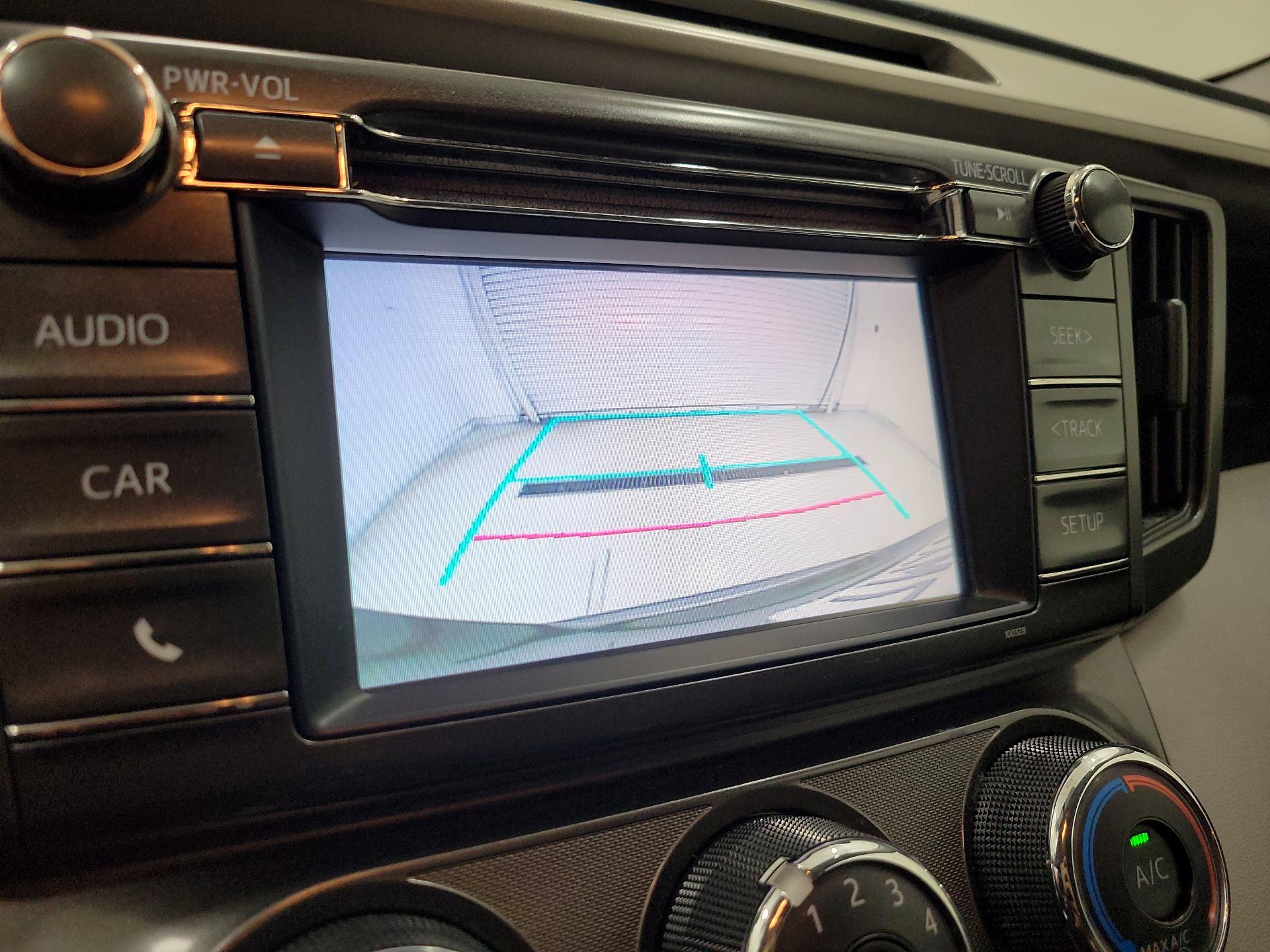 Thumbnail: 2015 Toyota RAV4 - 14