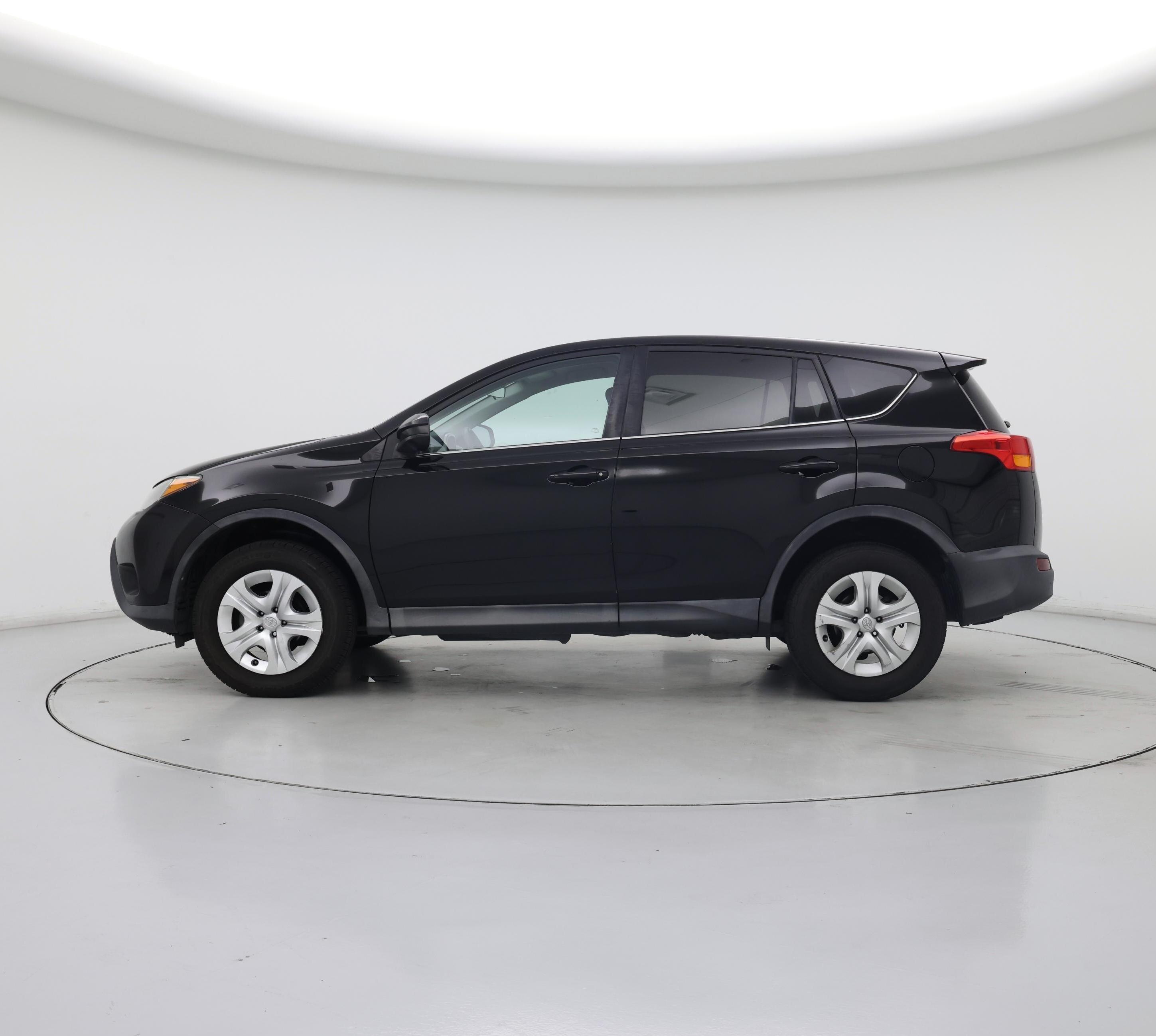 Thumbnail: 2015 Toyota RAV4 - 3