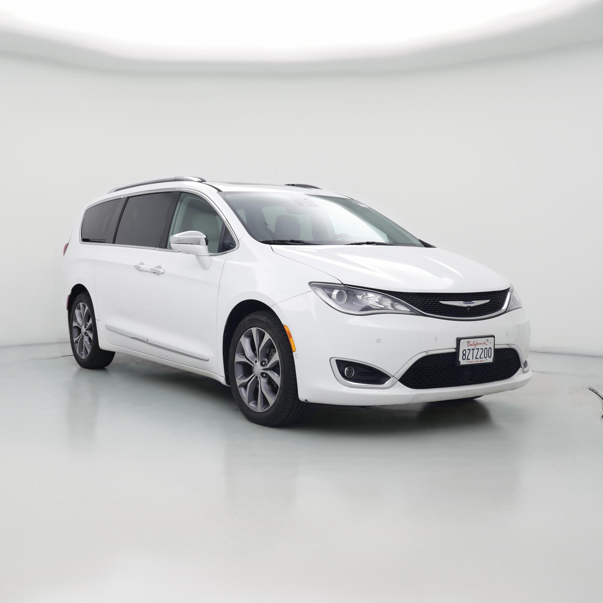 Thumbnail: 2018 Chrysler Pacifica - 1