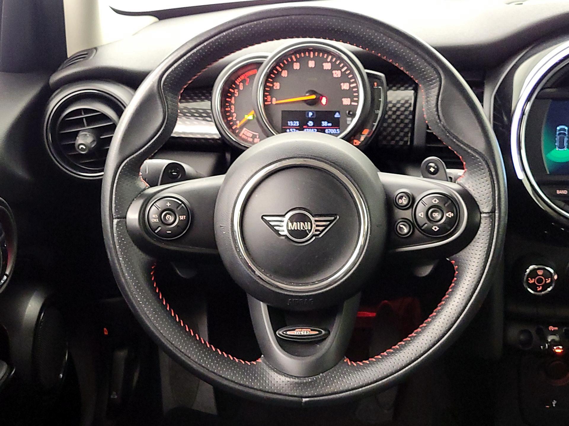 Thumbnail: 2019 MINI Cooper Hardtop - 10