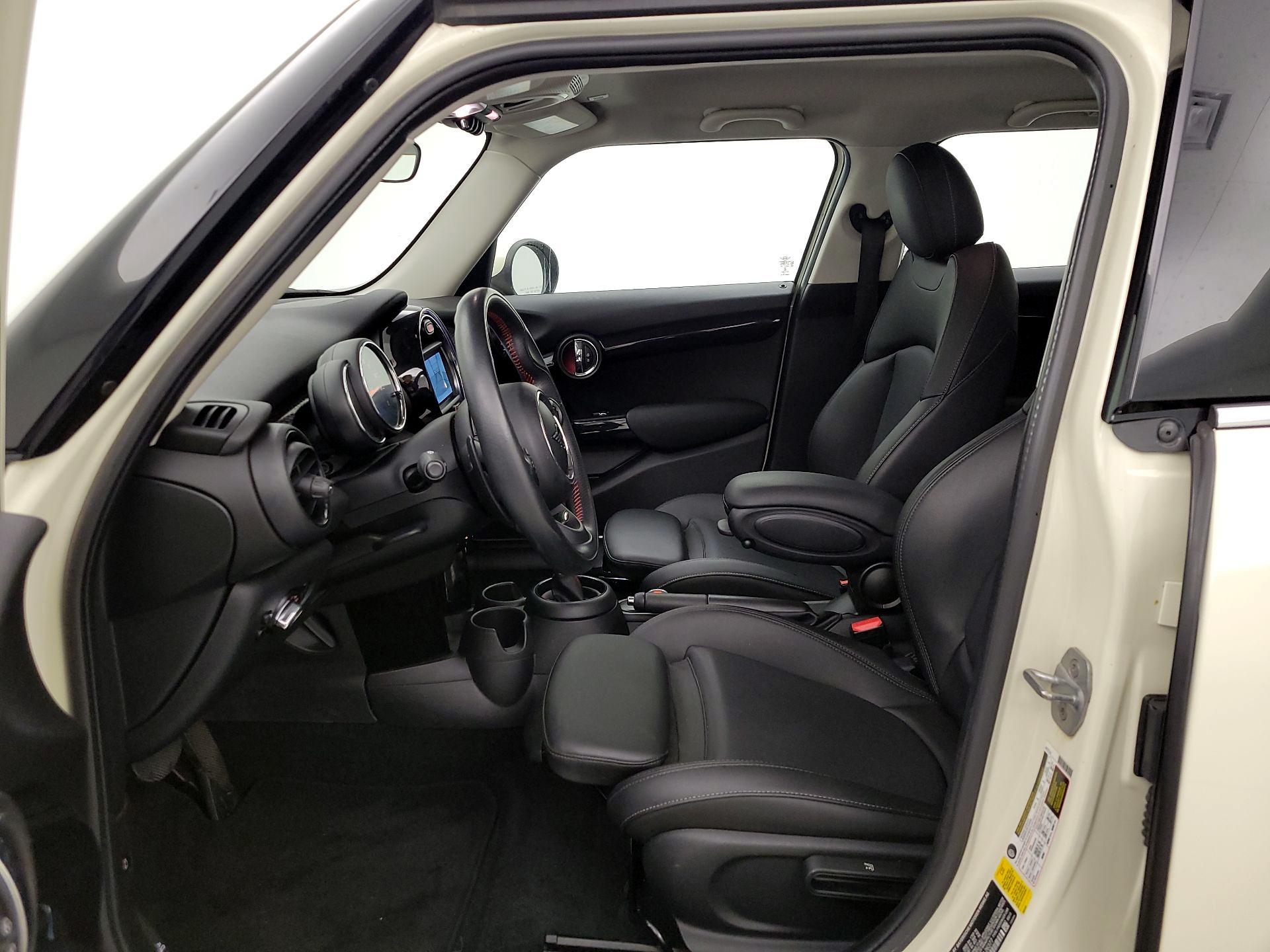 Thumbnail: 2019 MINI Cooper Hardtop - 11