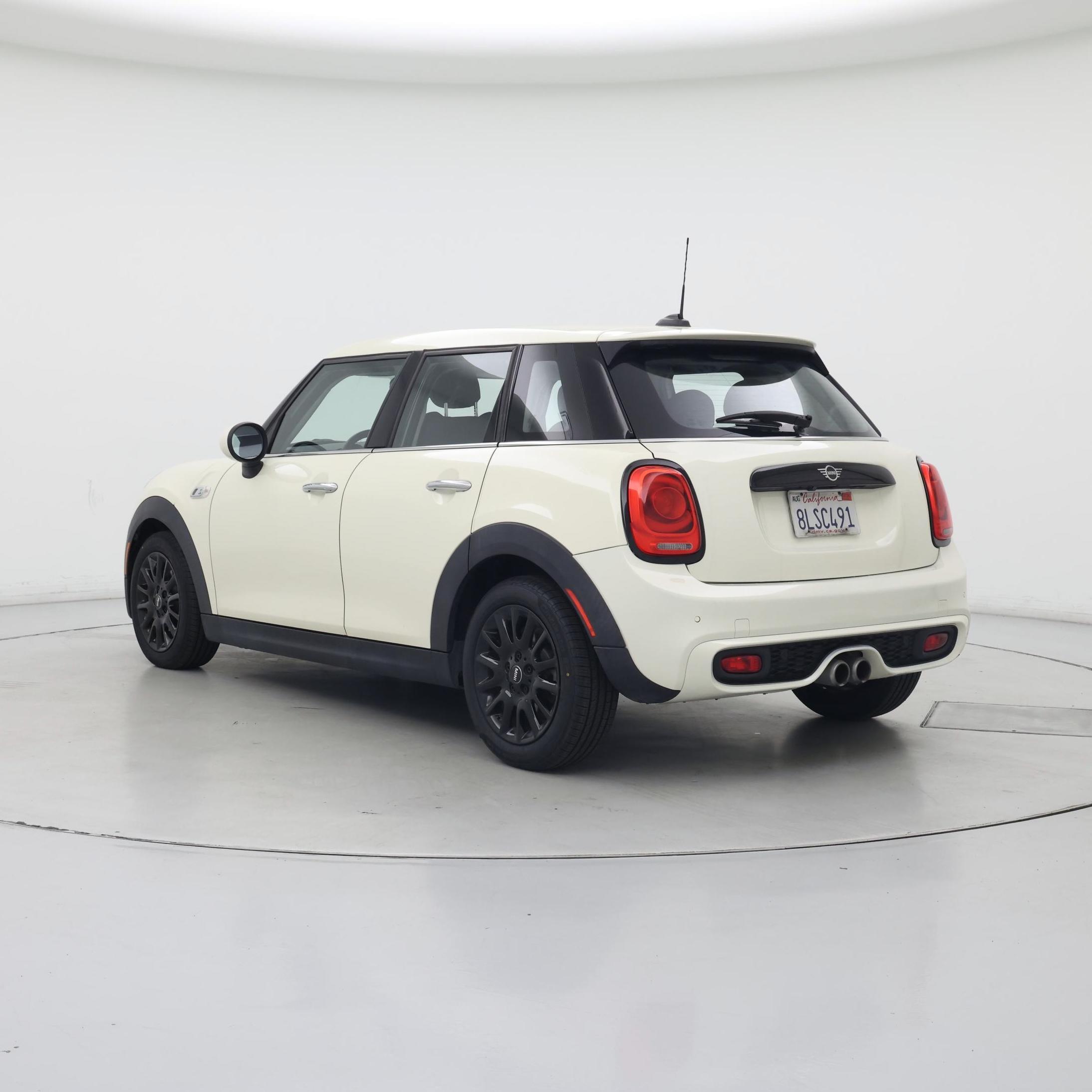 Thumbnail: 2019 MINI Cooper Hardtop - 2