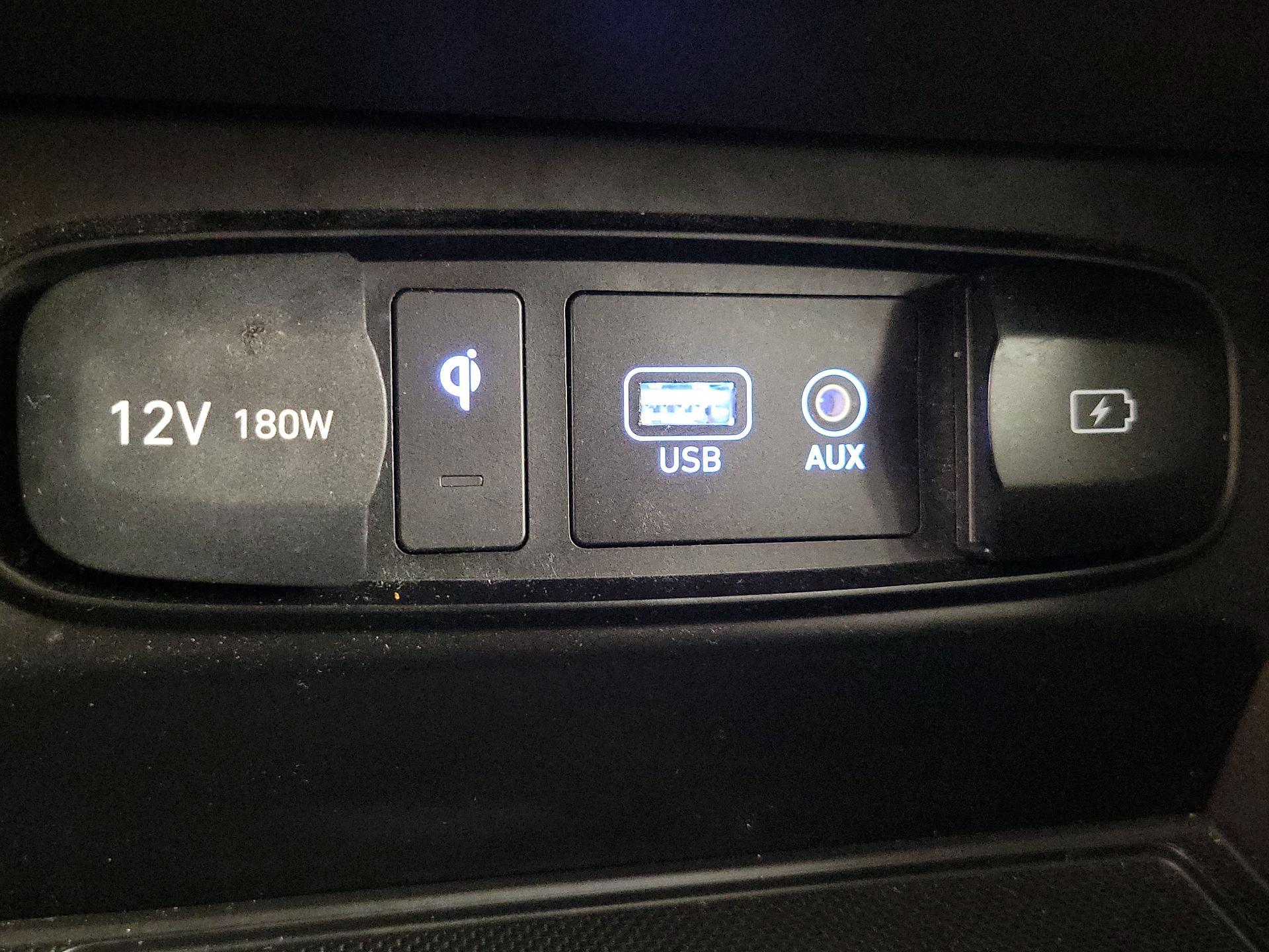 Thumbnail: 2020 Hyundai Santa Fe - 18