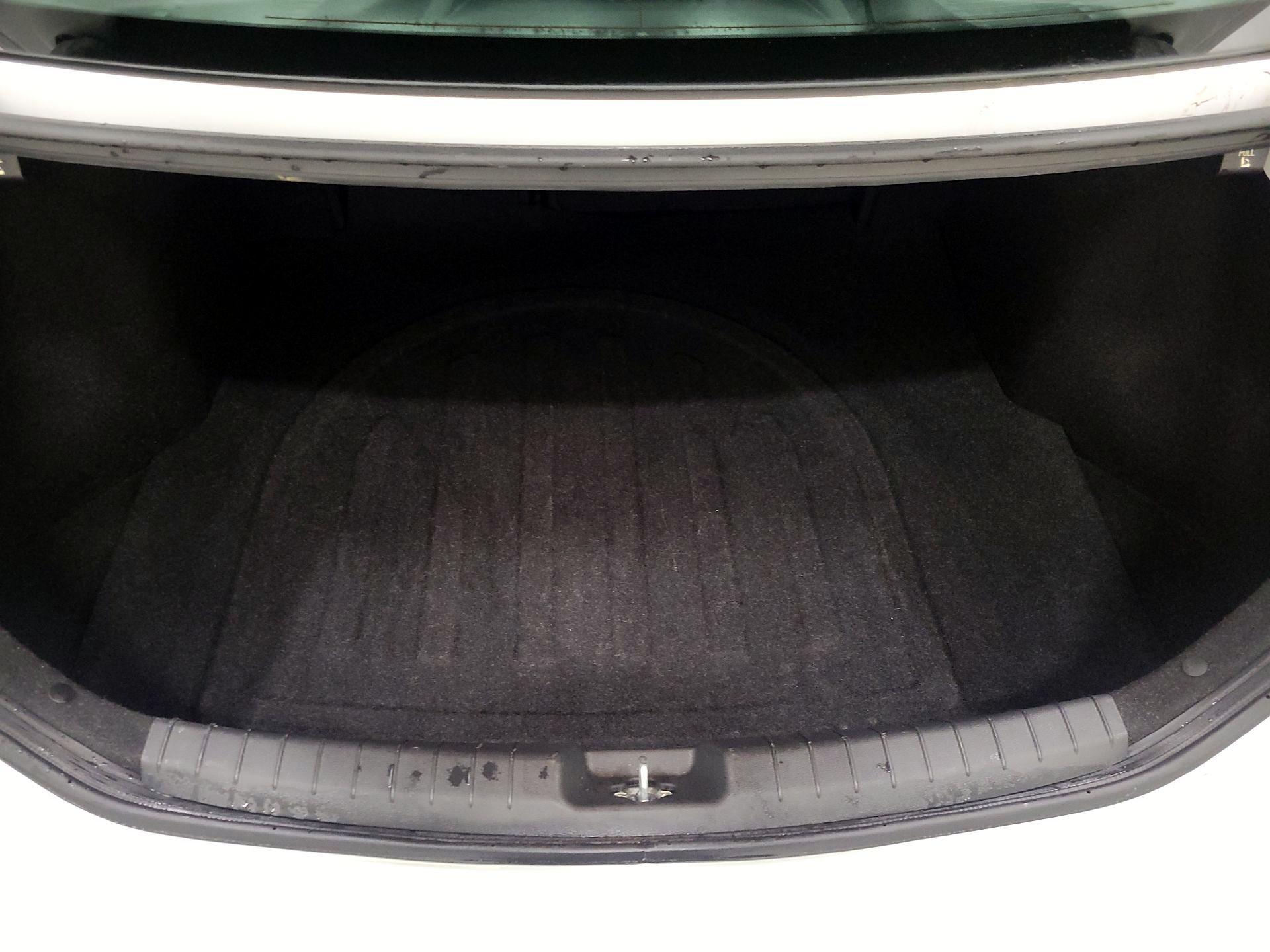 Thumbnail: 2018 Hyundai Elantra - 20