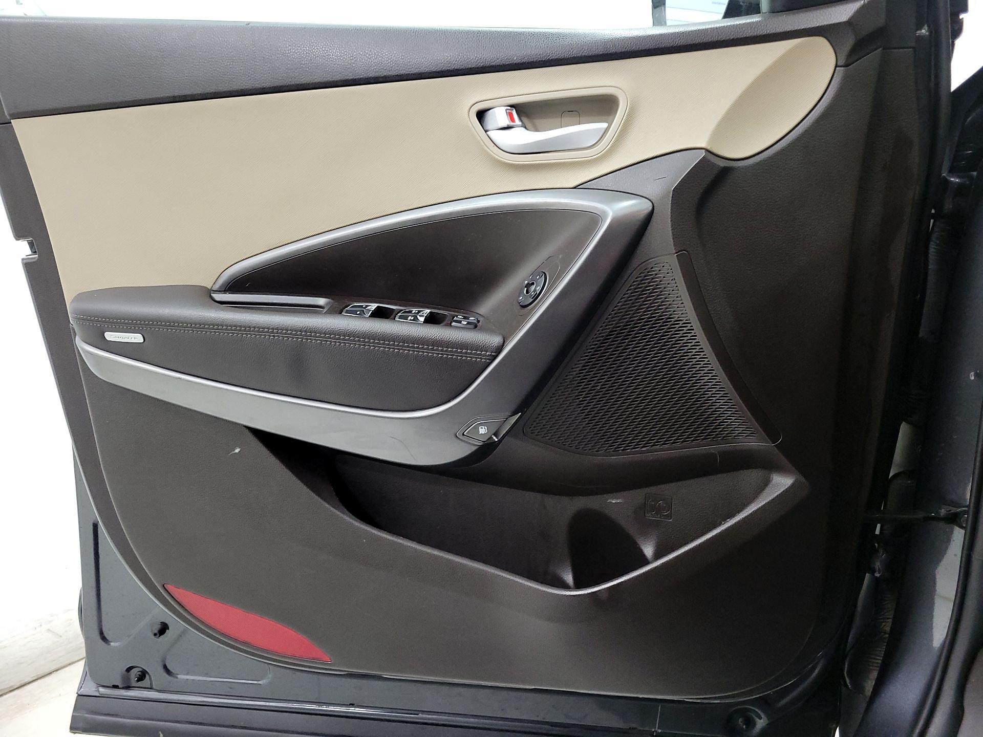 Thumbnail: 2017 Hyundai Santa Fe - 12