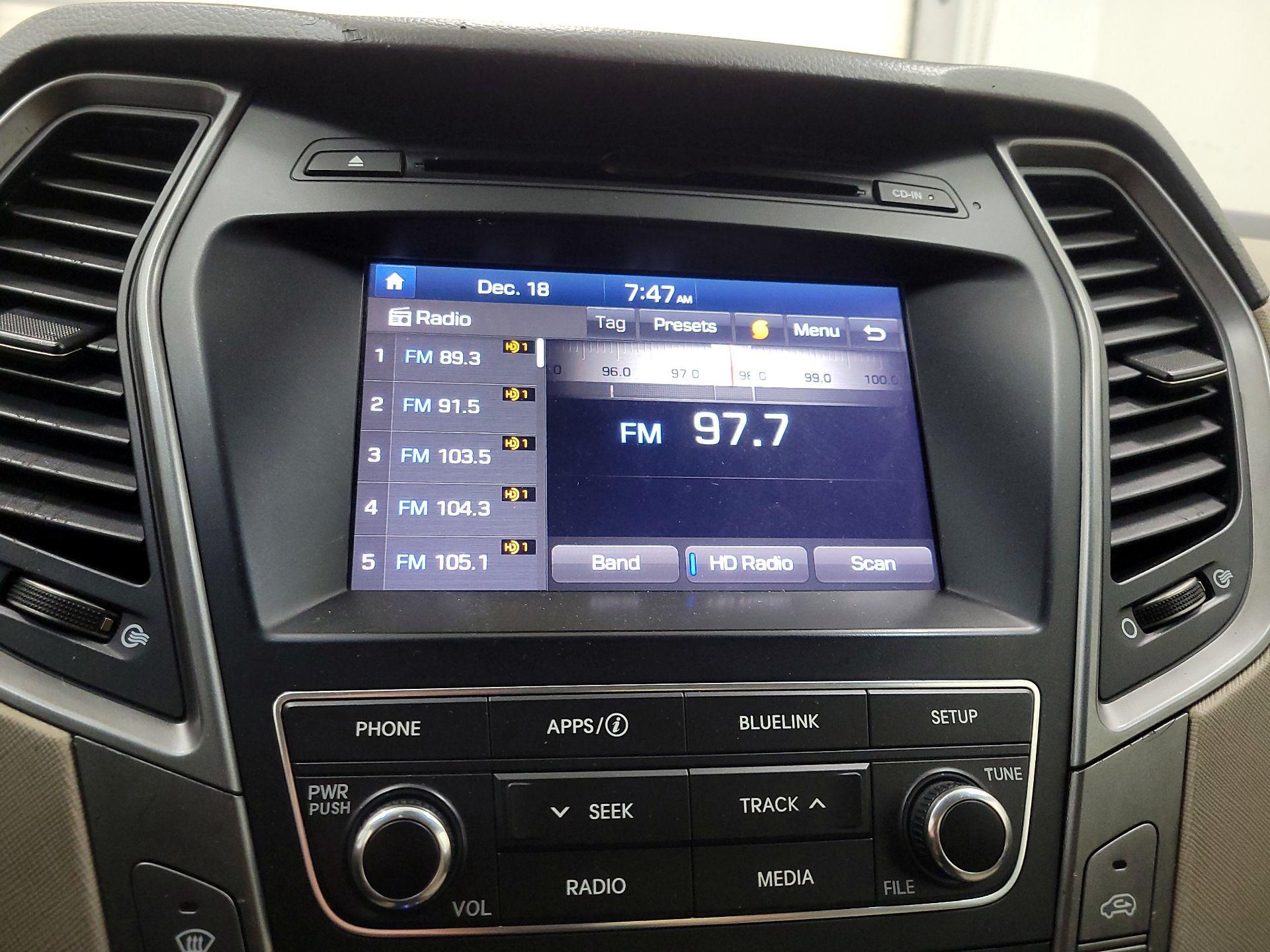 Thumbnail: 2017 Hyundai Santa Fe - 15