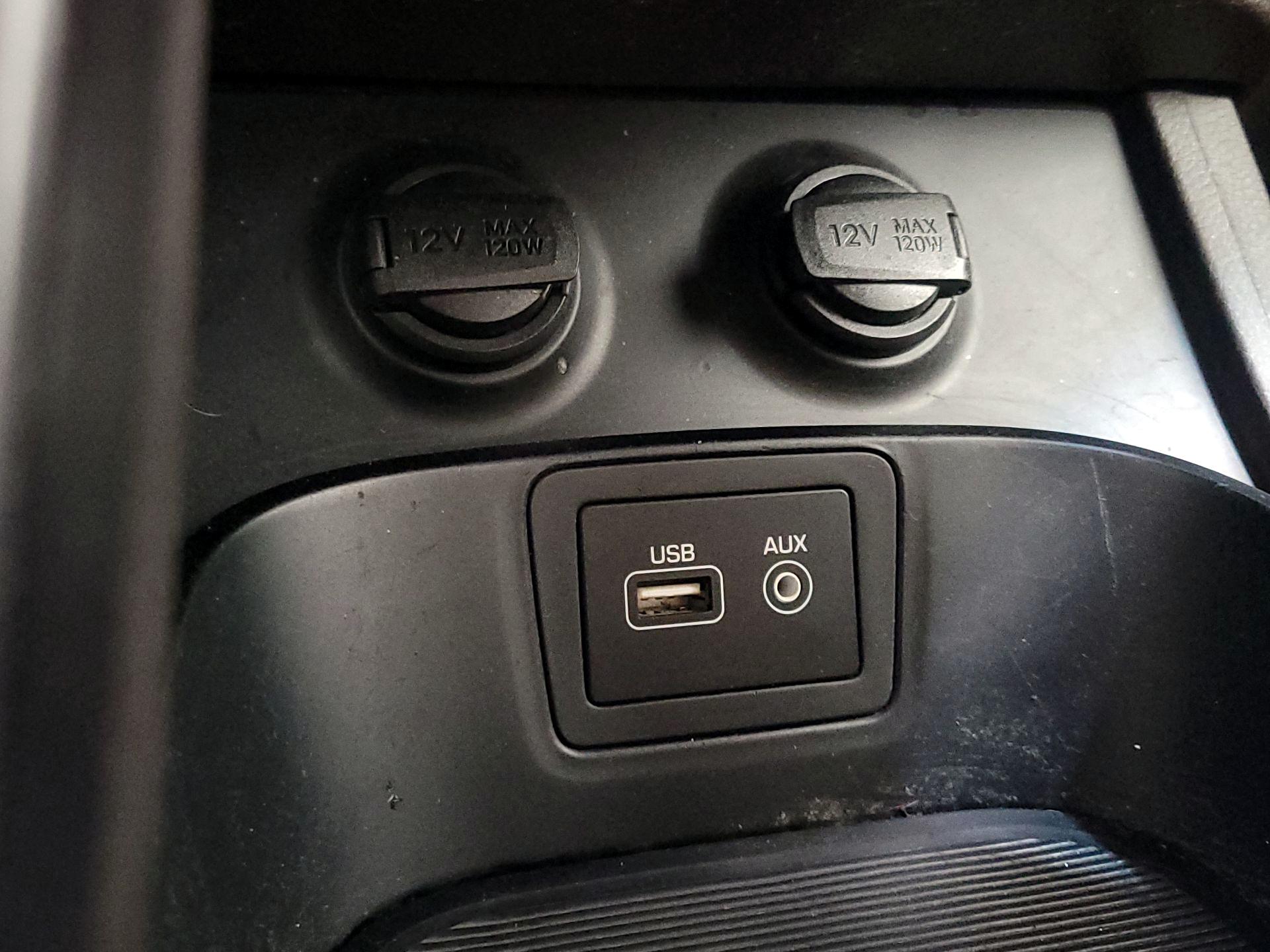 Thumbnail: 2017 Hyundai Santa Fe - 18