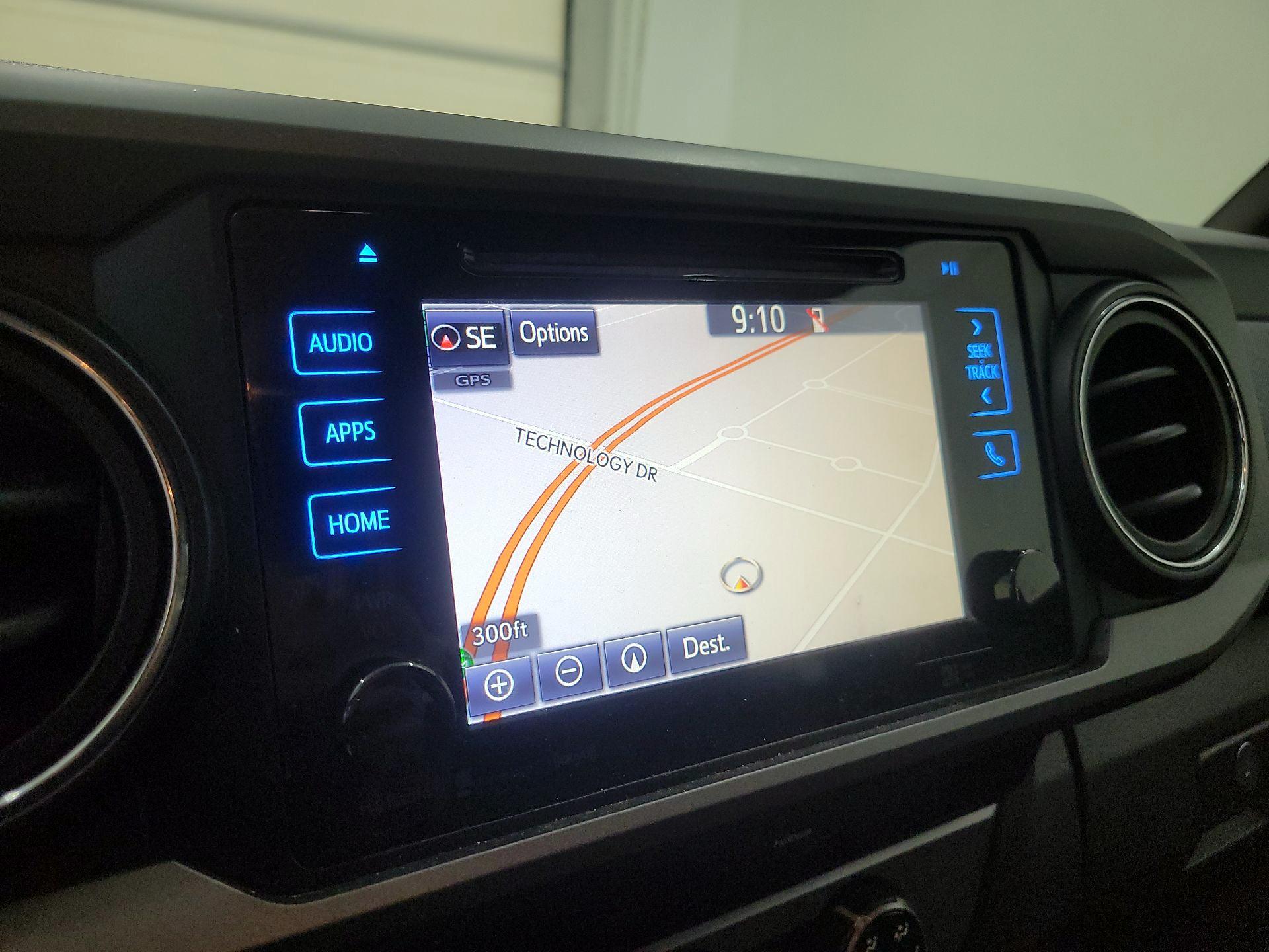 Thumbnail: 2017 Toyota Tacoma - 14