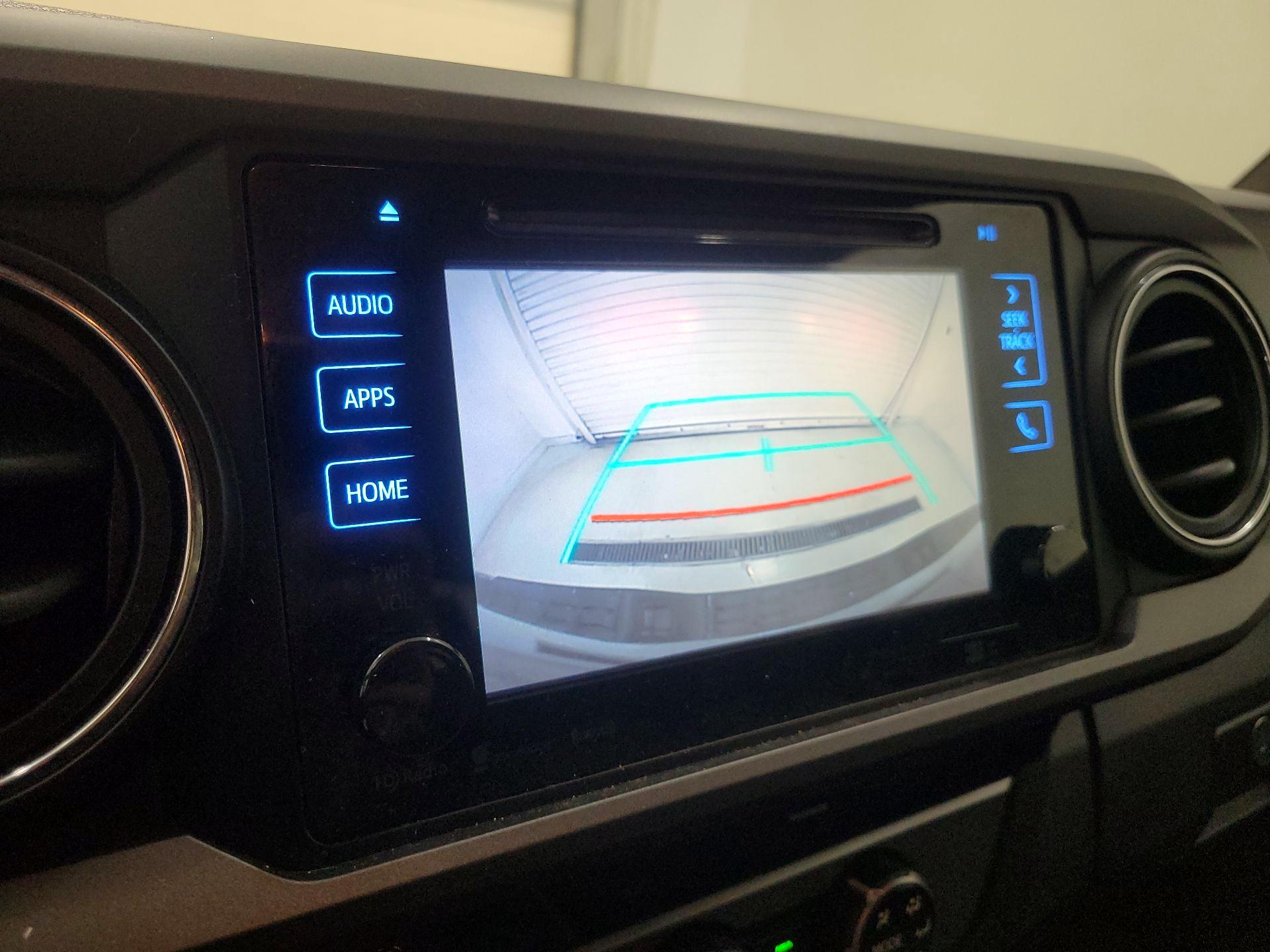 Thumbnail: 2017 Toyota Tacoma - 15