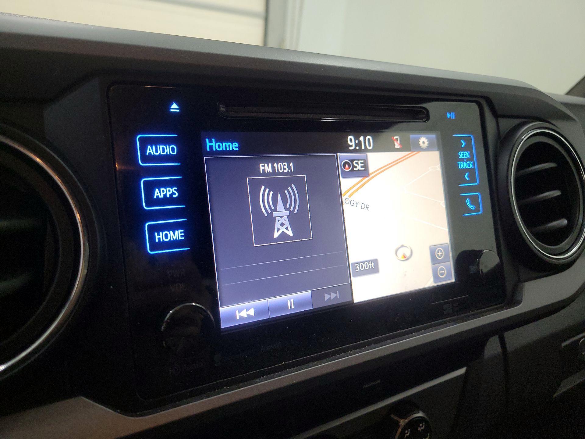 Thumbnail: 2017 Toyota Tacoma - 16