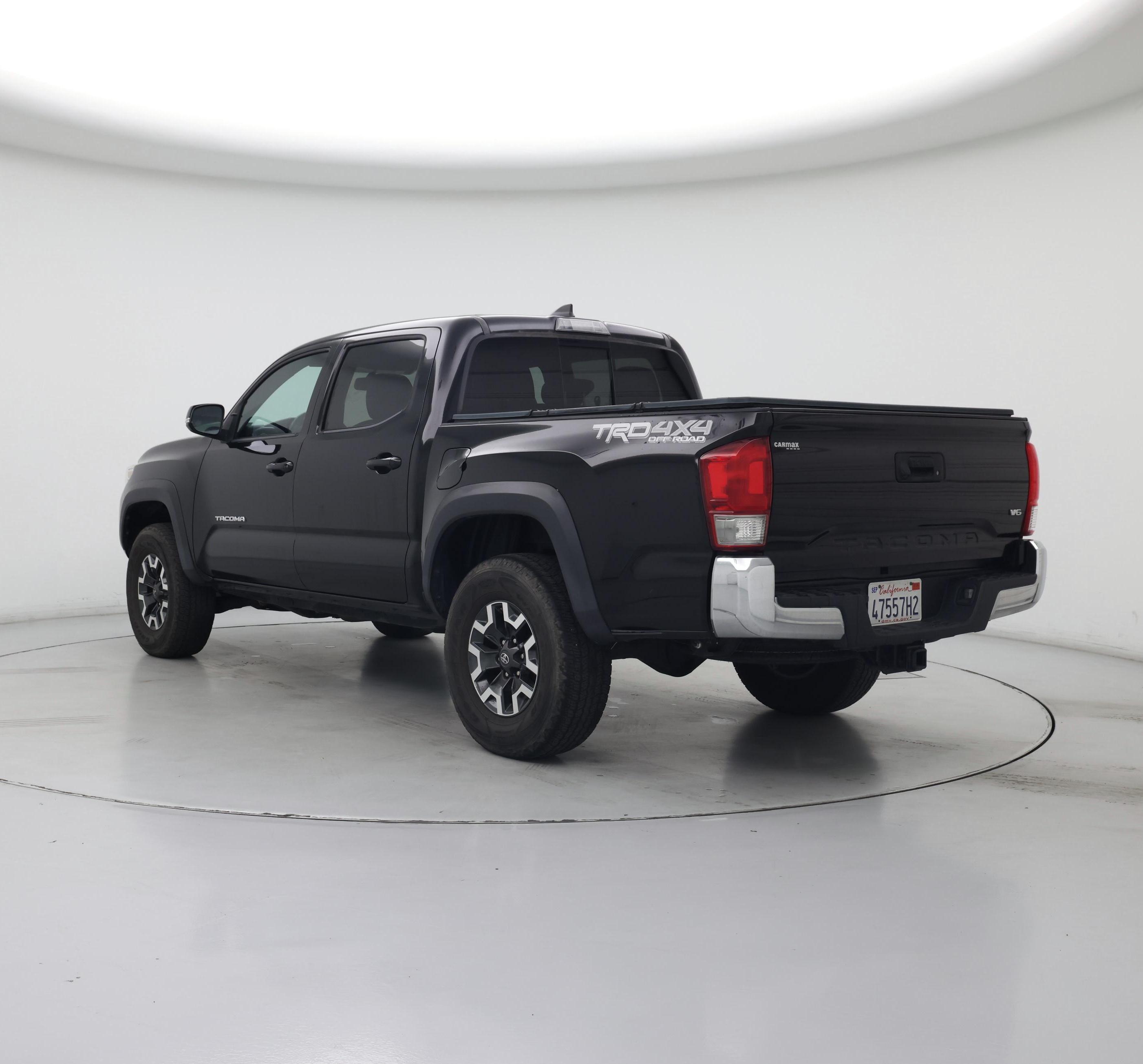 Thumbnail: 2017 Toyota Tacoma - 2