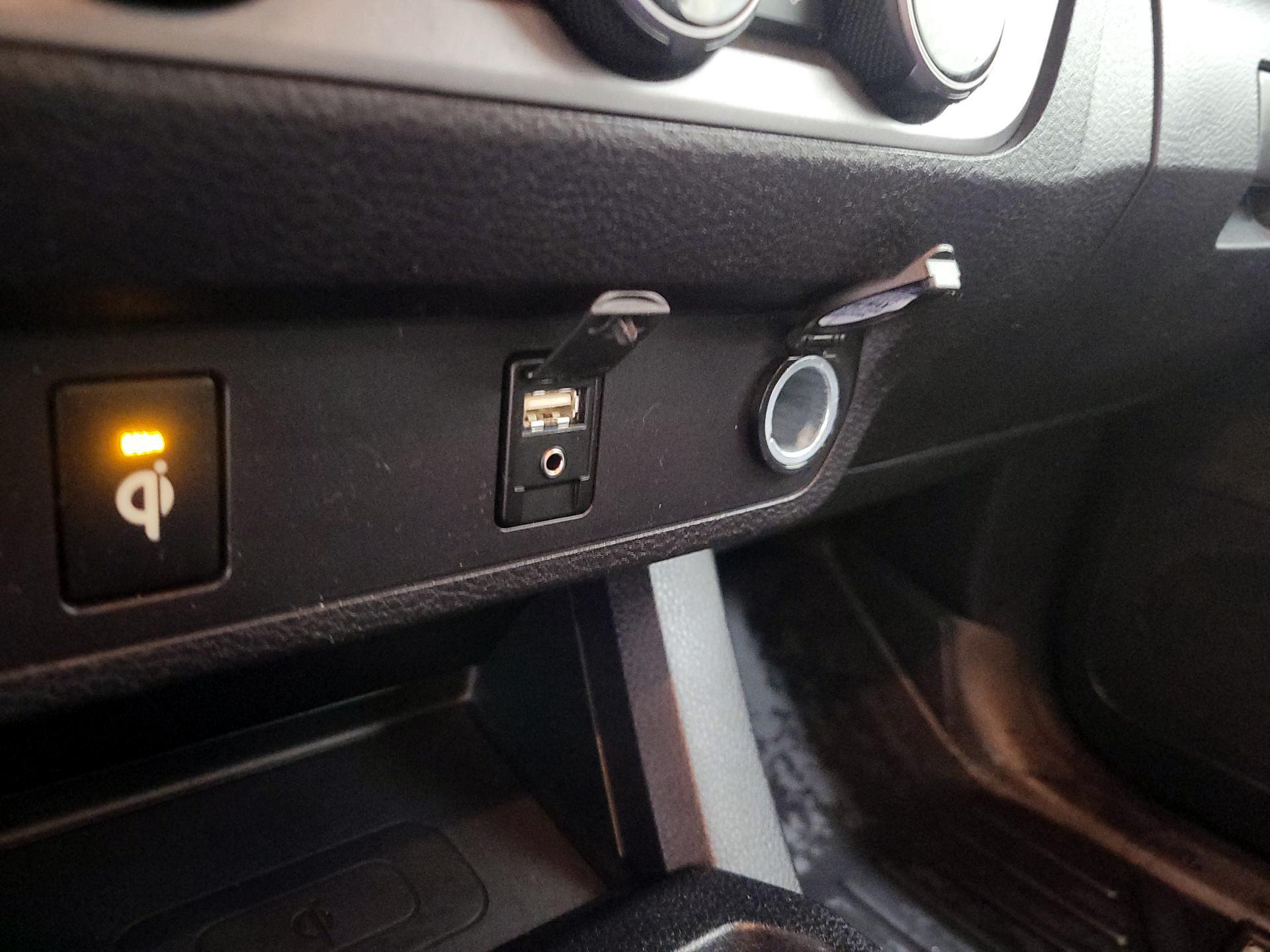 Thumbnail: 2017 Toyota Tacoma - 19