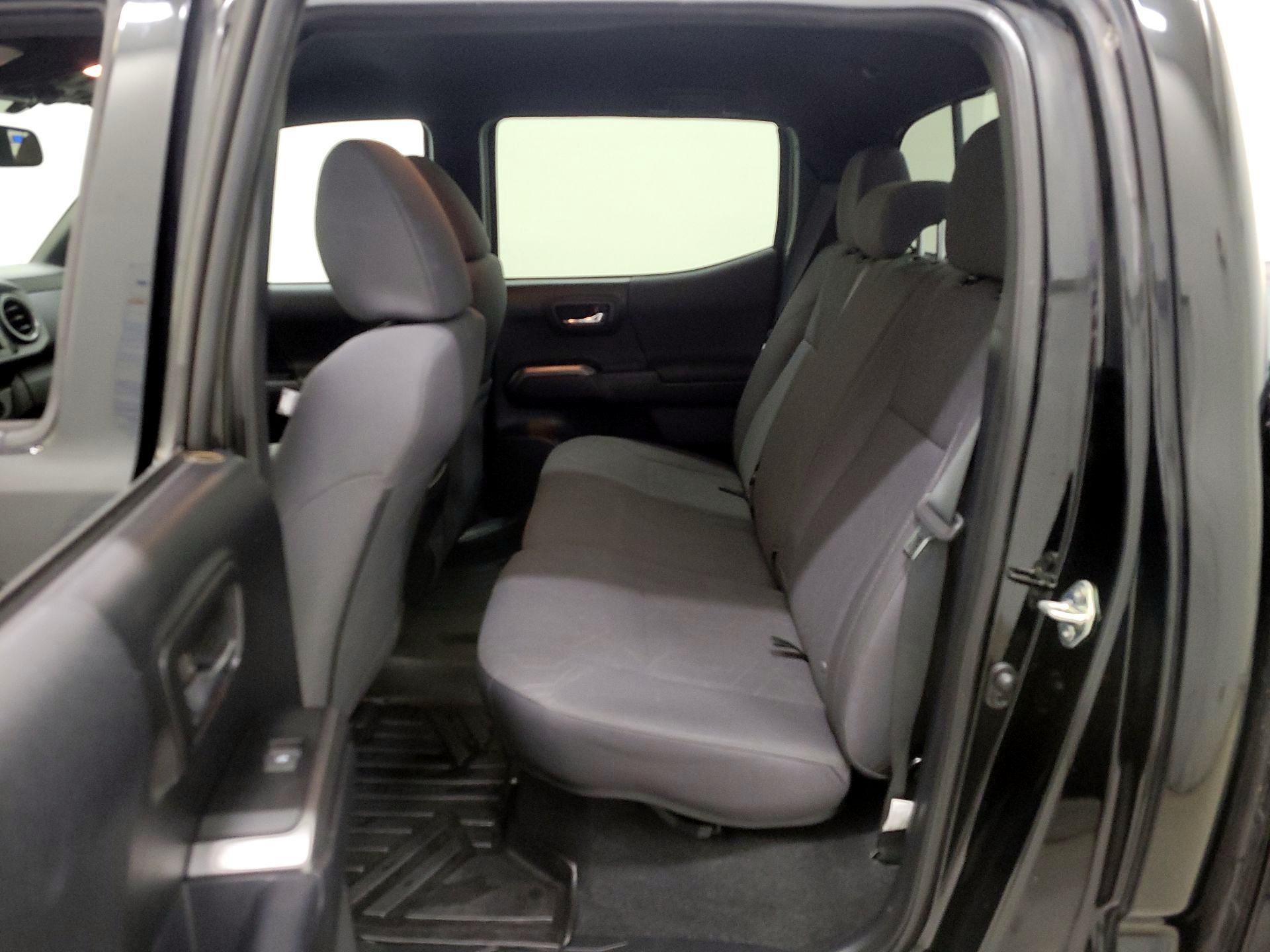 Thumbnail: 2017 Toyota Tacoma - 20