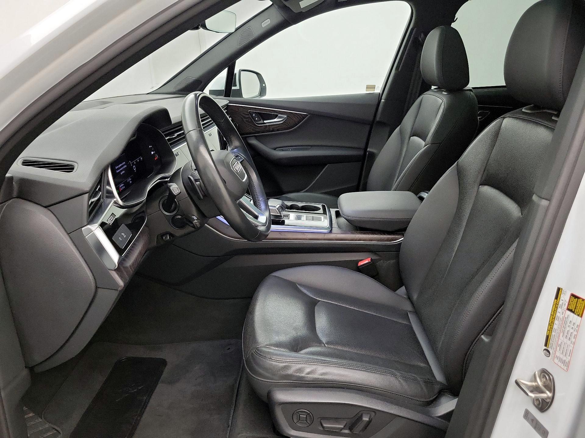 Thumbnail: 2021 Audi Q7 - 11