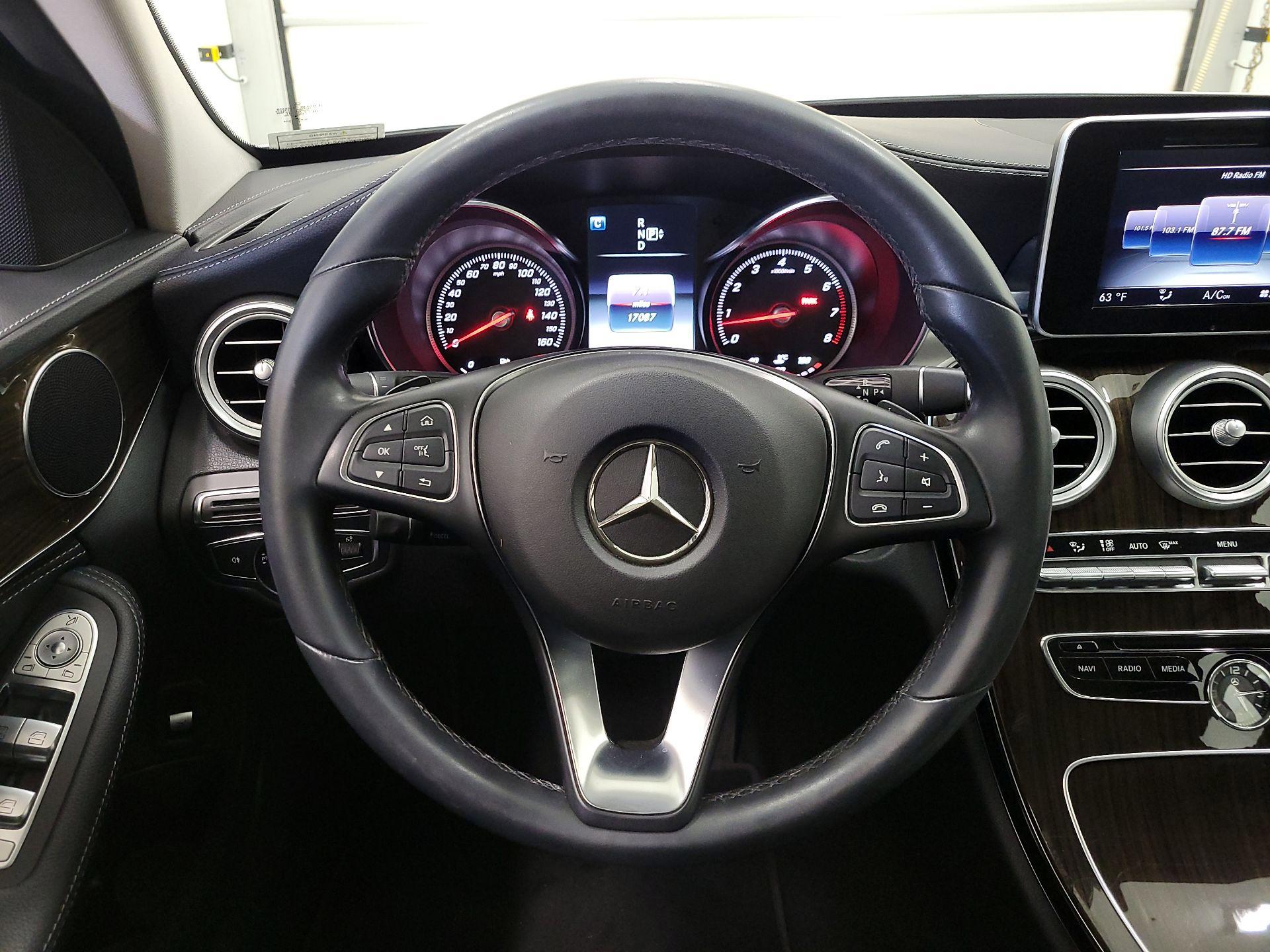 Thumbnail: 2015 Mercedes-Benz C-Class - 10