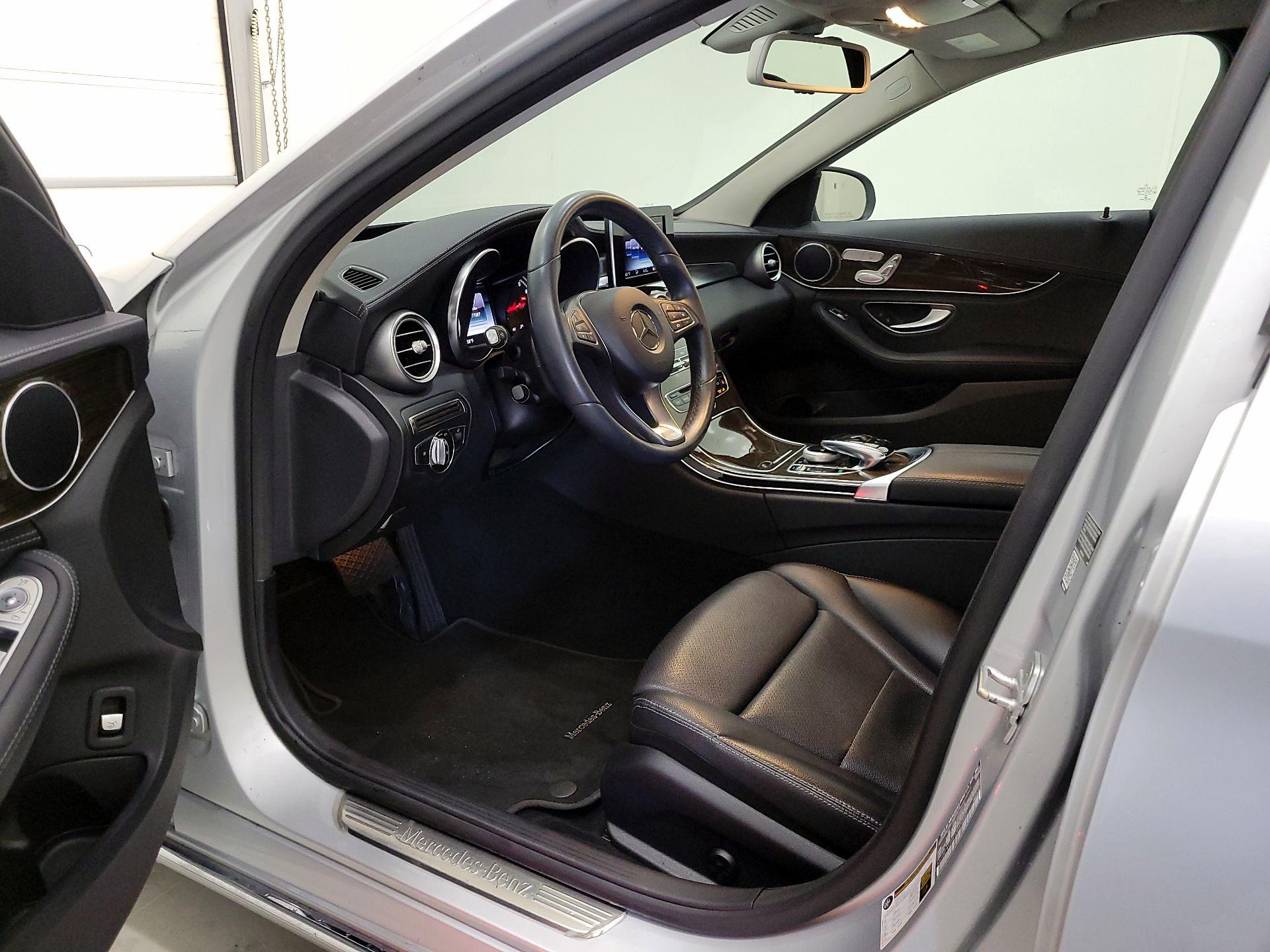 Thumbnail: 2015 Mercedes-Benz C-Class - 11