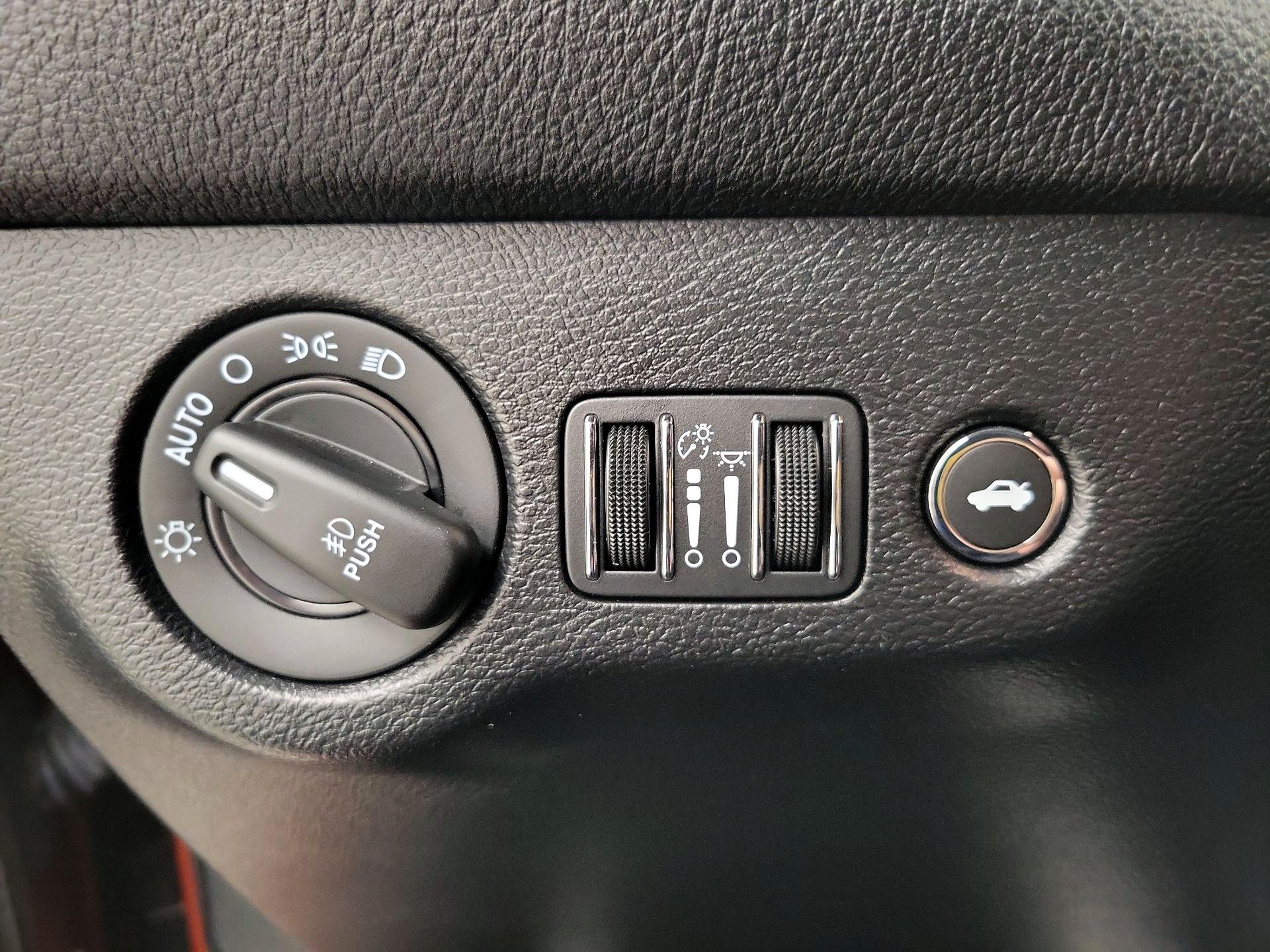 Thumbnail: 2020 Dodge Challenger - 13