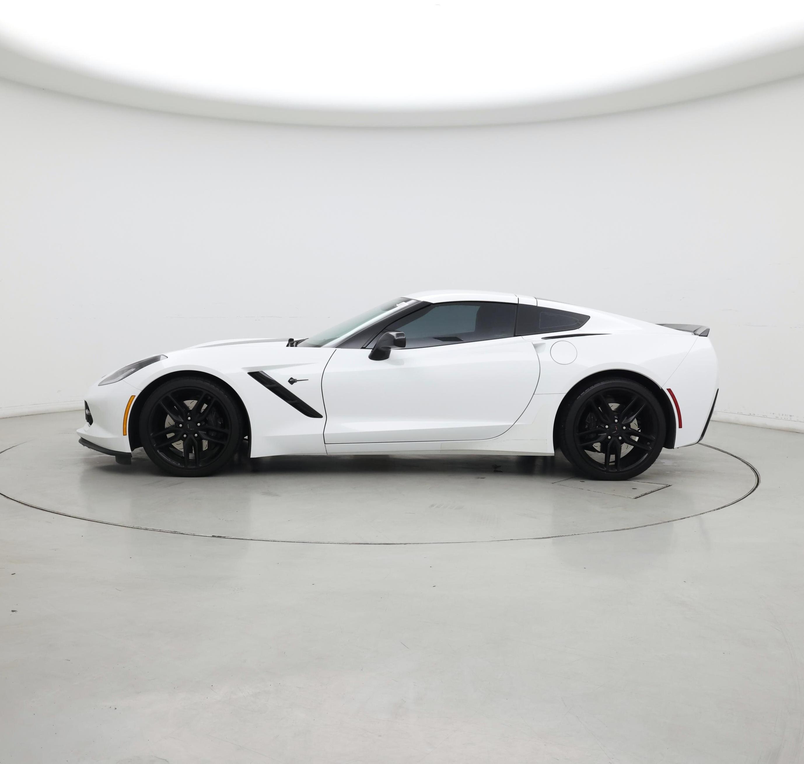 Thumbnail: 2016 Chevrolet Corvette - 3