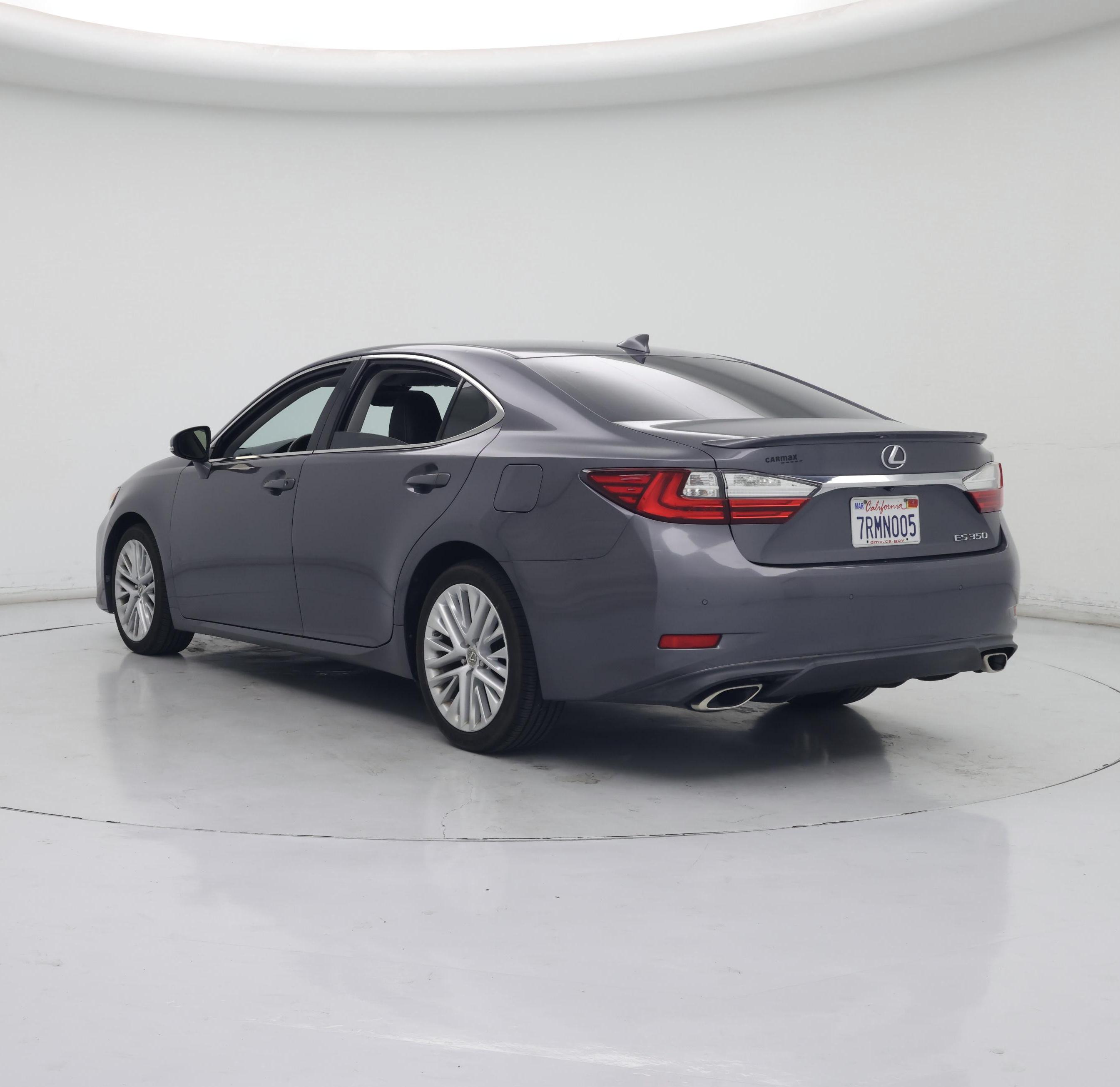 Thumbnail: 2016 Lexus ES - 2