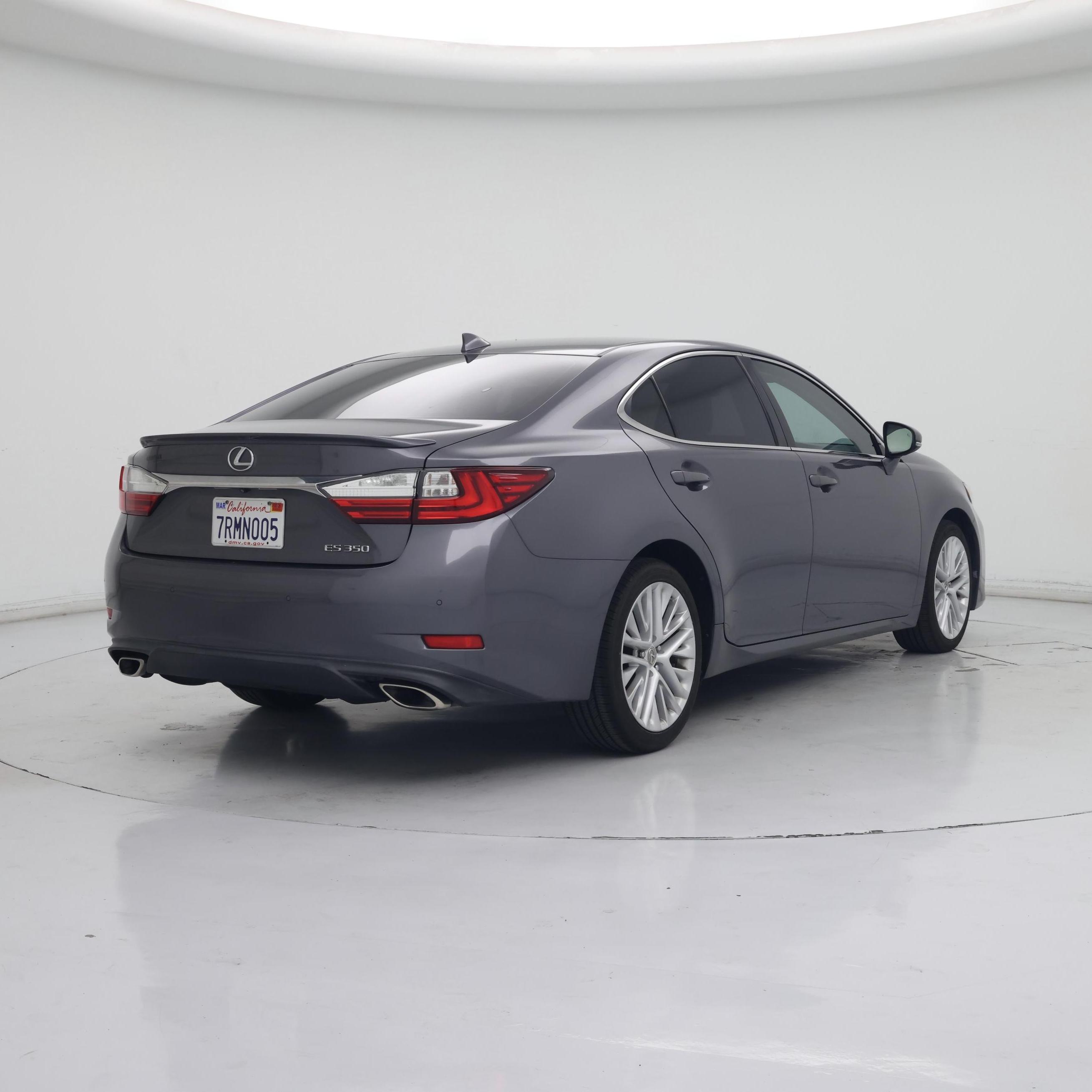 Thumbnail: 2016 Lexus ES - 8