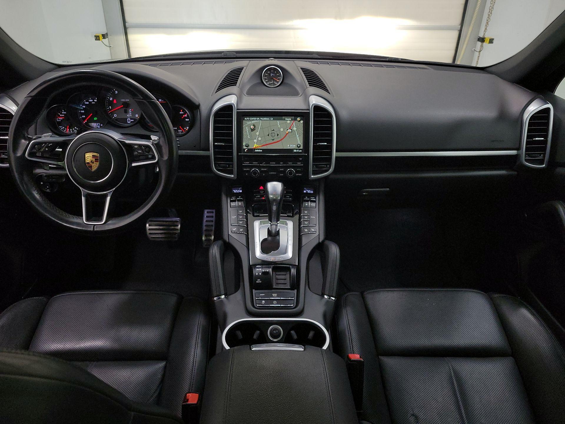 Thumbnail: 2016 Porsche Cayenne - 9