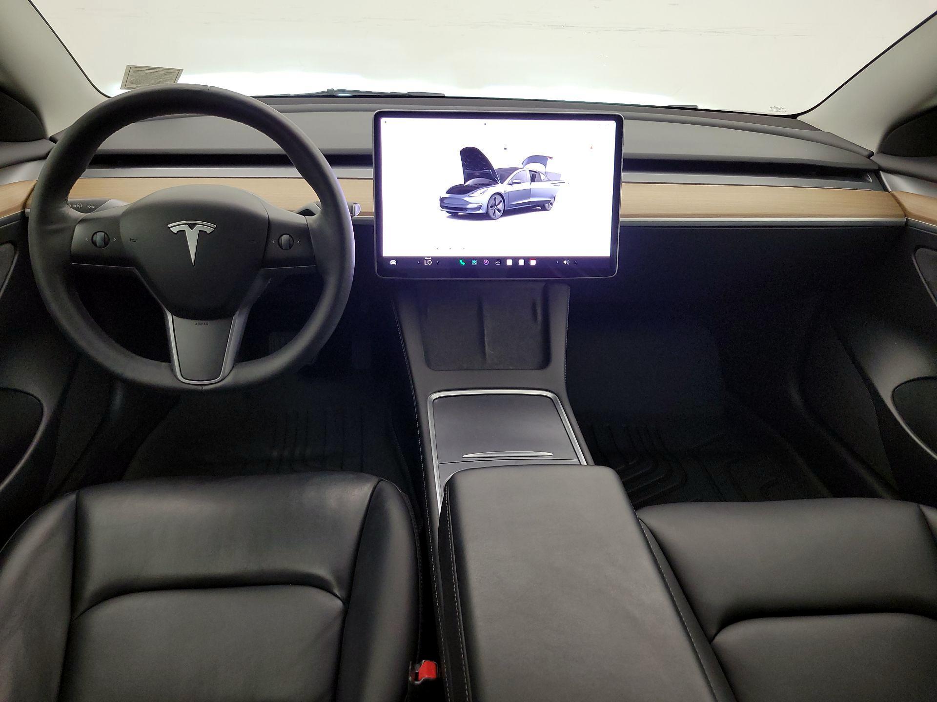 Thumbnail: 2023 Tesla Model 3 - 9