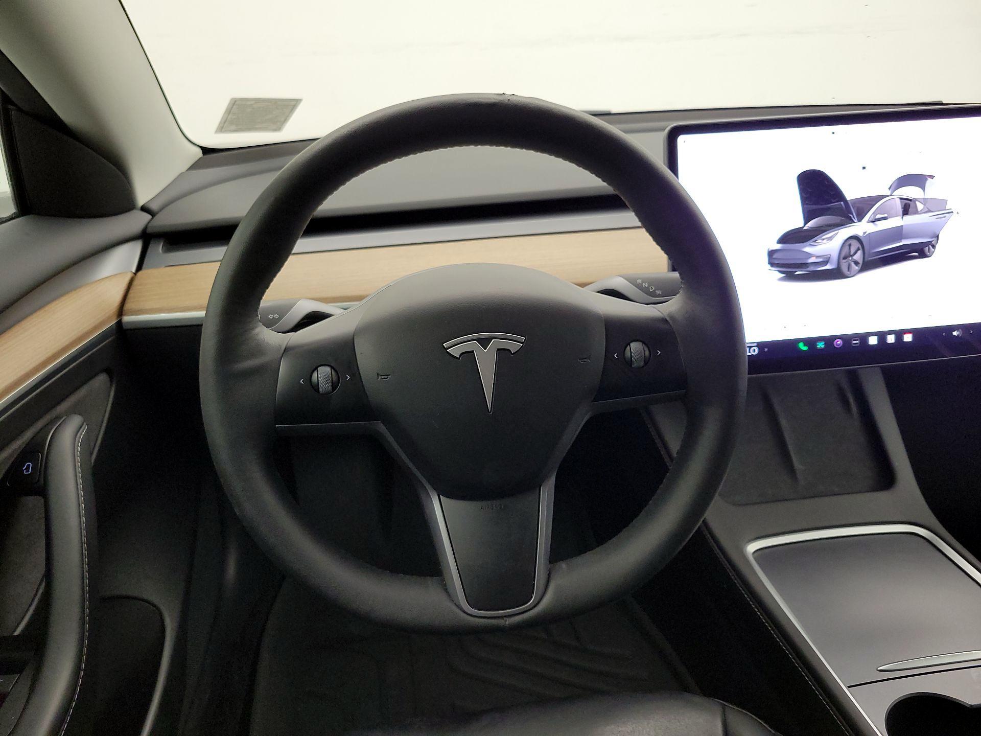 Thumbnail: 2023 Tesla Model 3 - 10