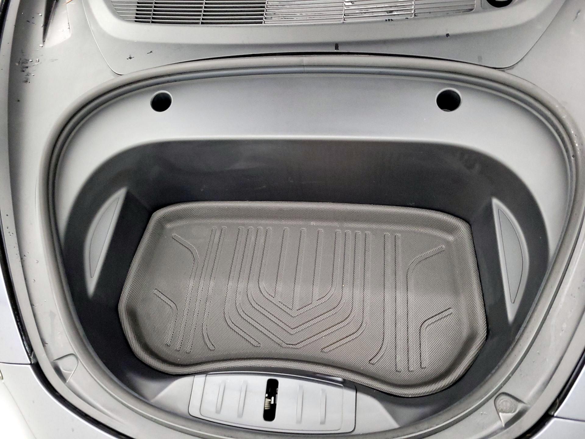 Thumbnail: 2023 Tesla Model 3 - 20