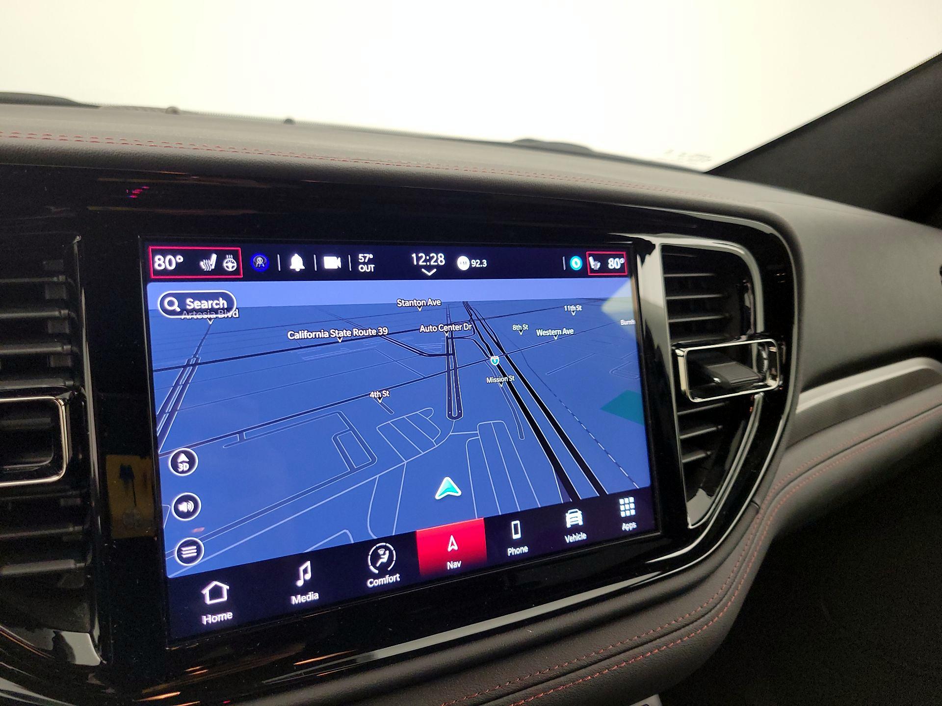 Thumbnail: 2022 Dodge Durango - 14