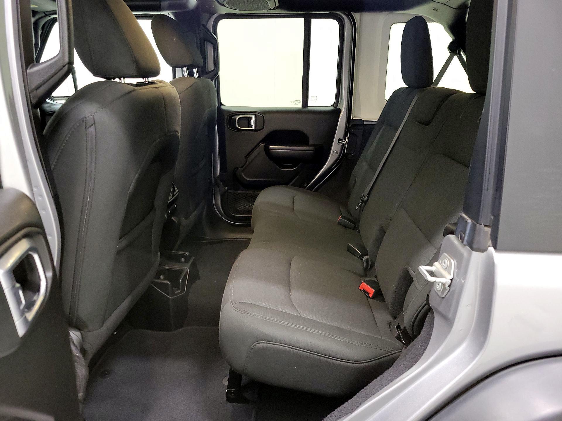 Thumbnail: 2019 Jeep Wrangler - 19