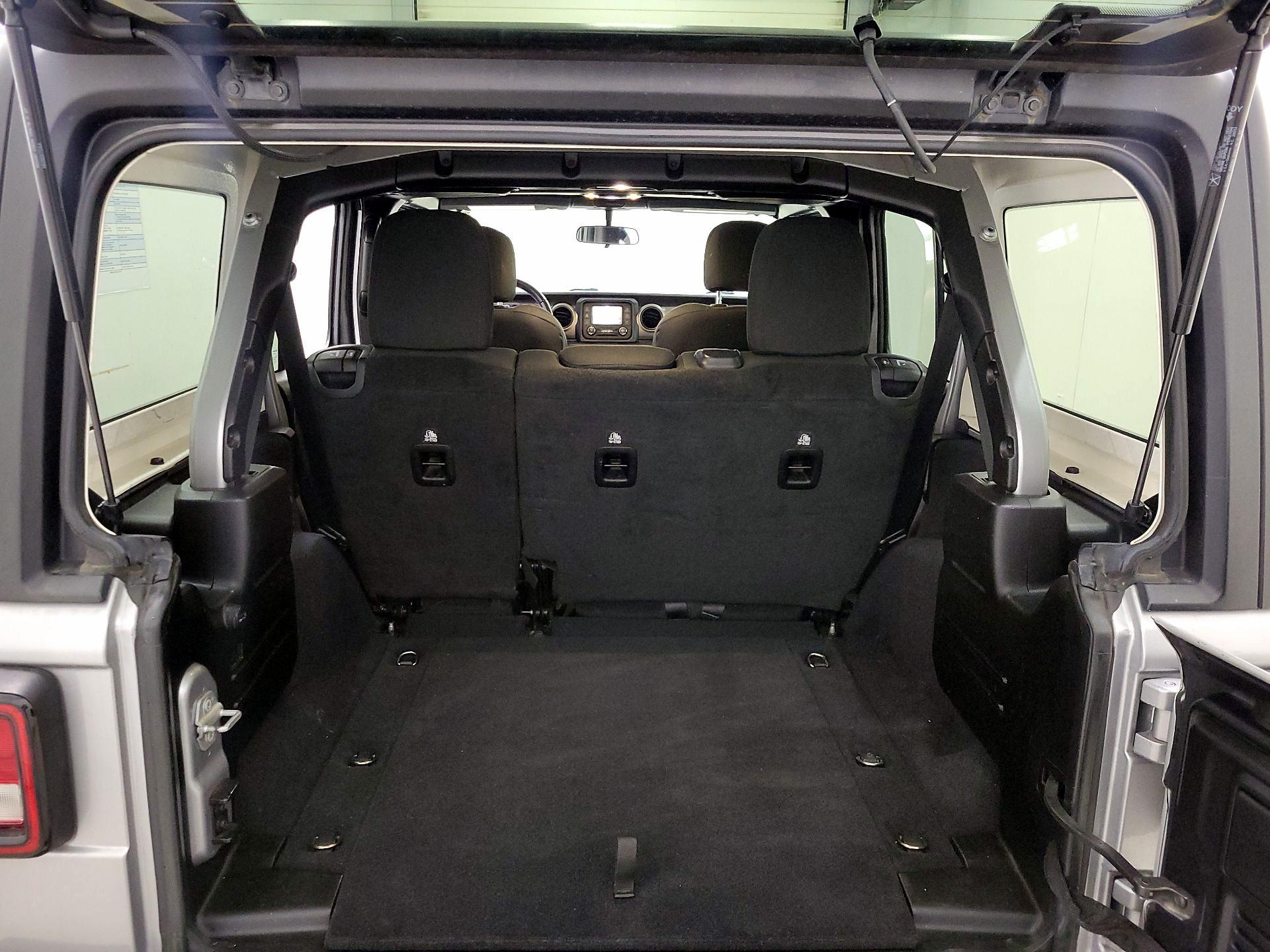 Thumbnail: 2019 Jeep Wrangler - 20