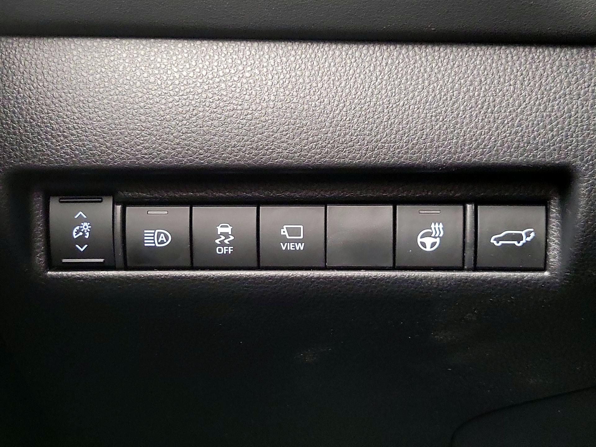 Thumbnail: 2024 Toyota Venza - 13