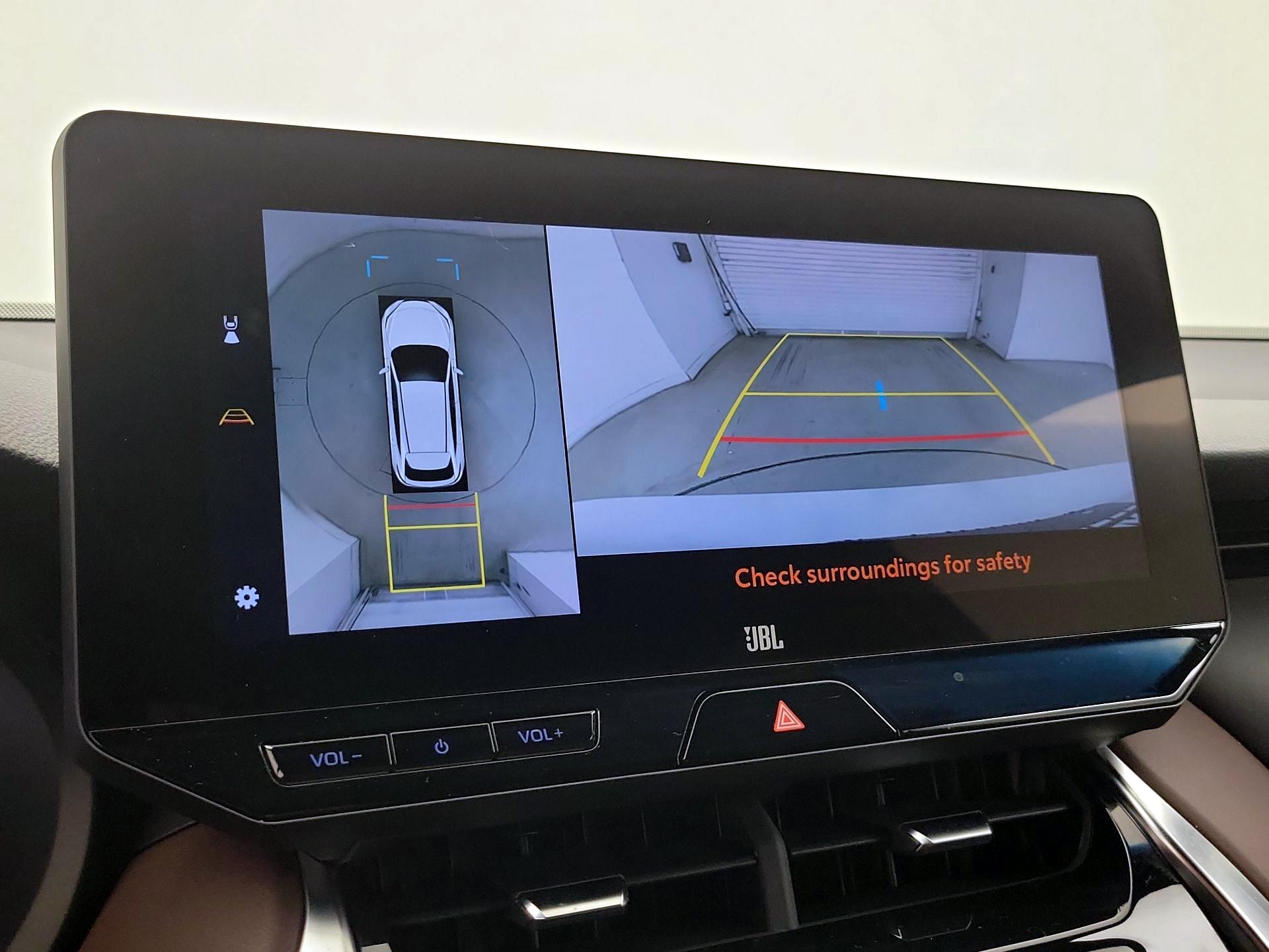 Thumbnail: 2024 Toyota Venza - 14