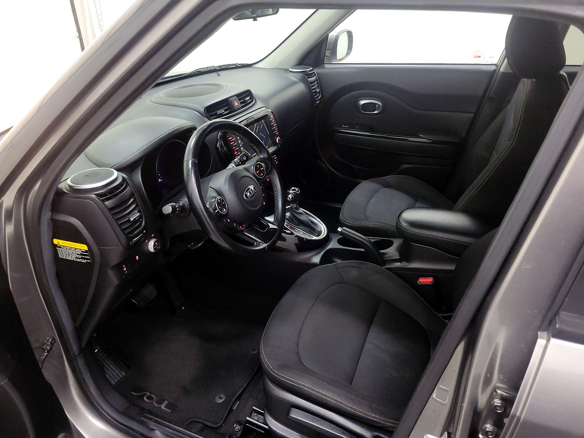 Thumbnail: 2016 Kia Soul - 11