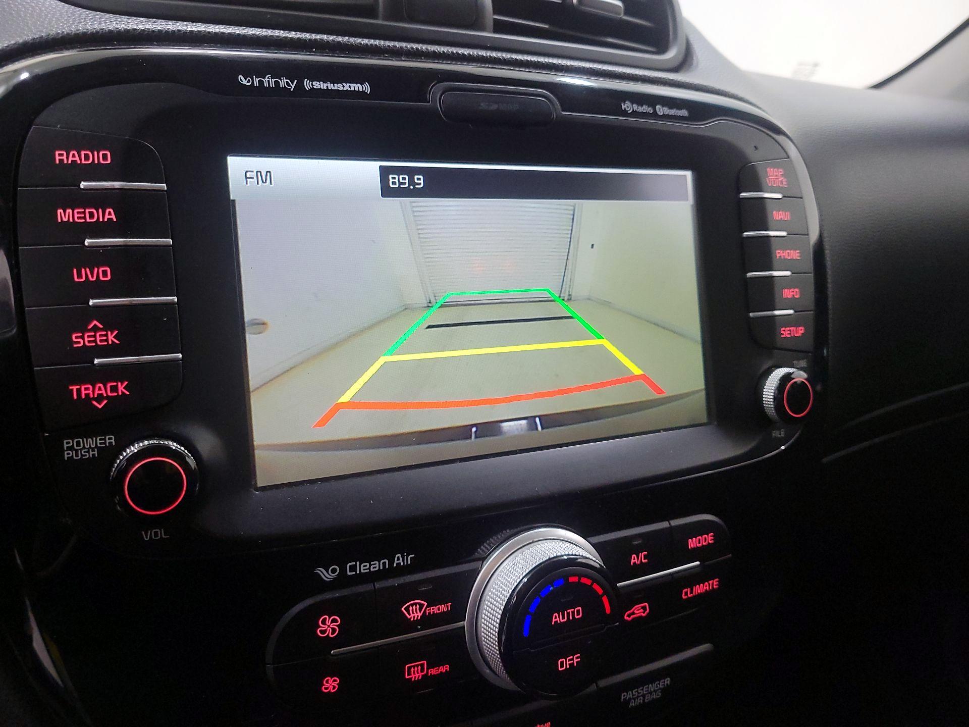 Thumbnail: 2016 Kia Soul - 15