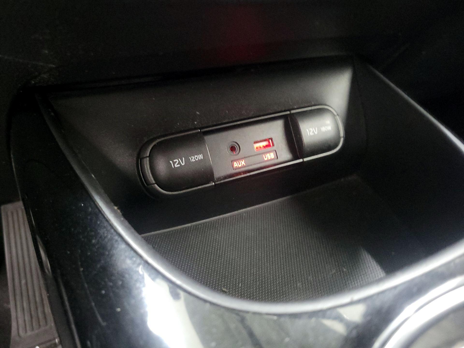 Thumbnail: 2016 Kia Soul - 19