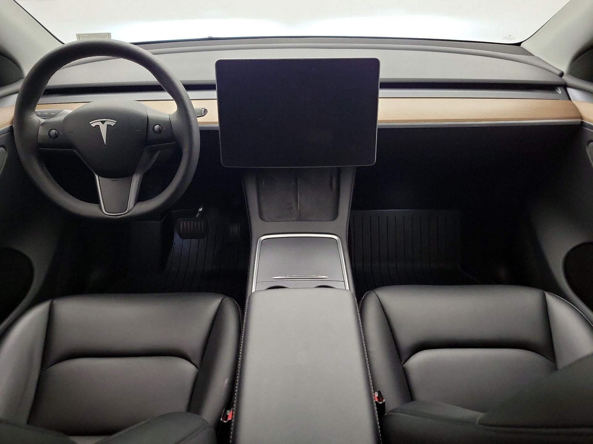 Thumbnail: 2023 Tesla Model Y - 9