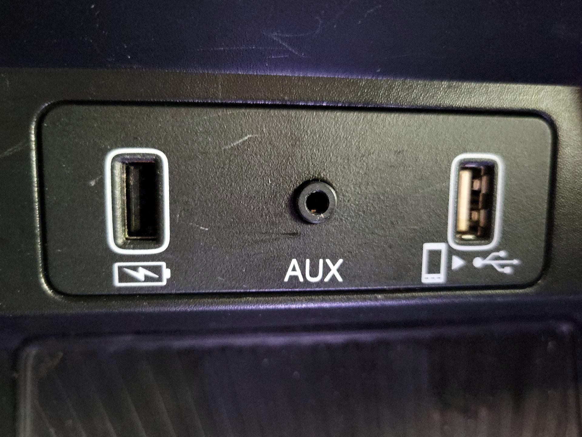 Thumbnail: 2023 Acura TLX - 19