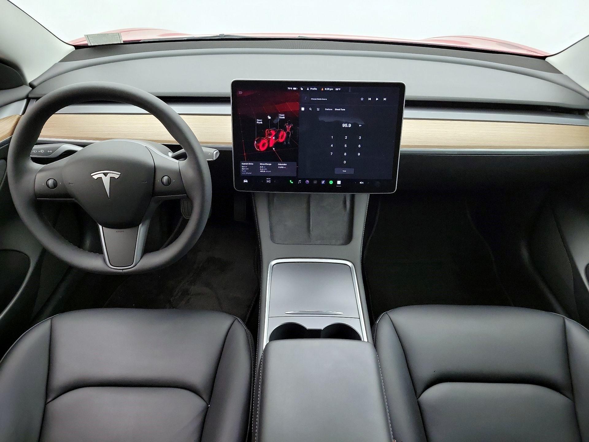 Thumbnail: 2023 Tesla Model 3 - 9