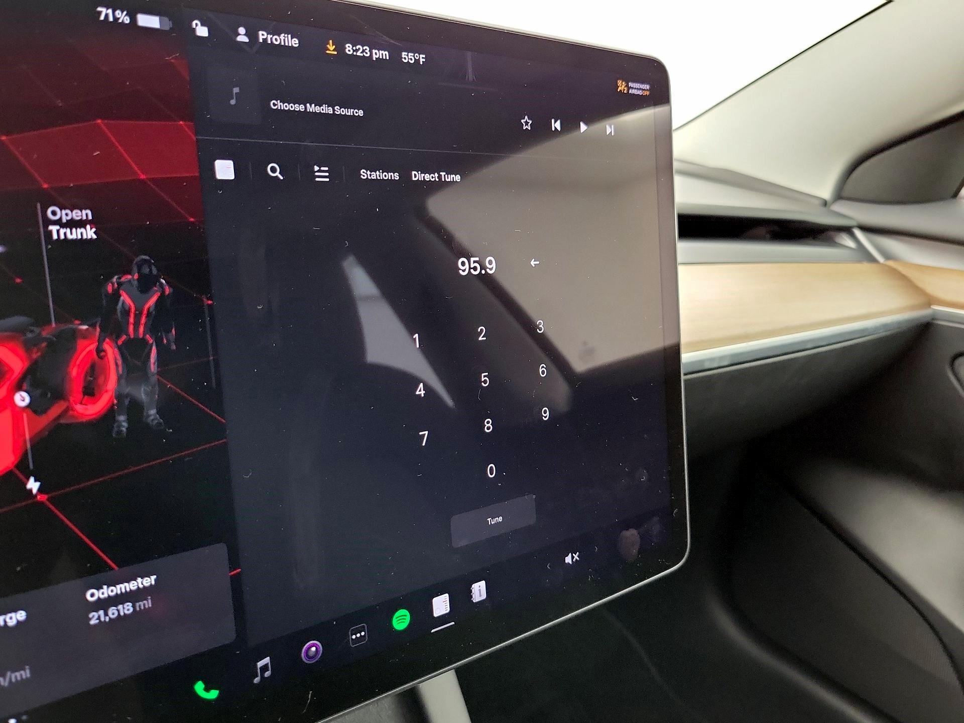 Thumbnail: 2023 Tesla Model 3 - 15
