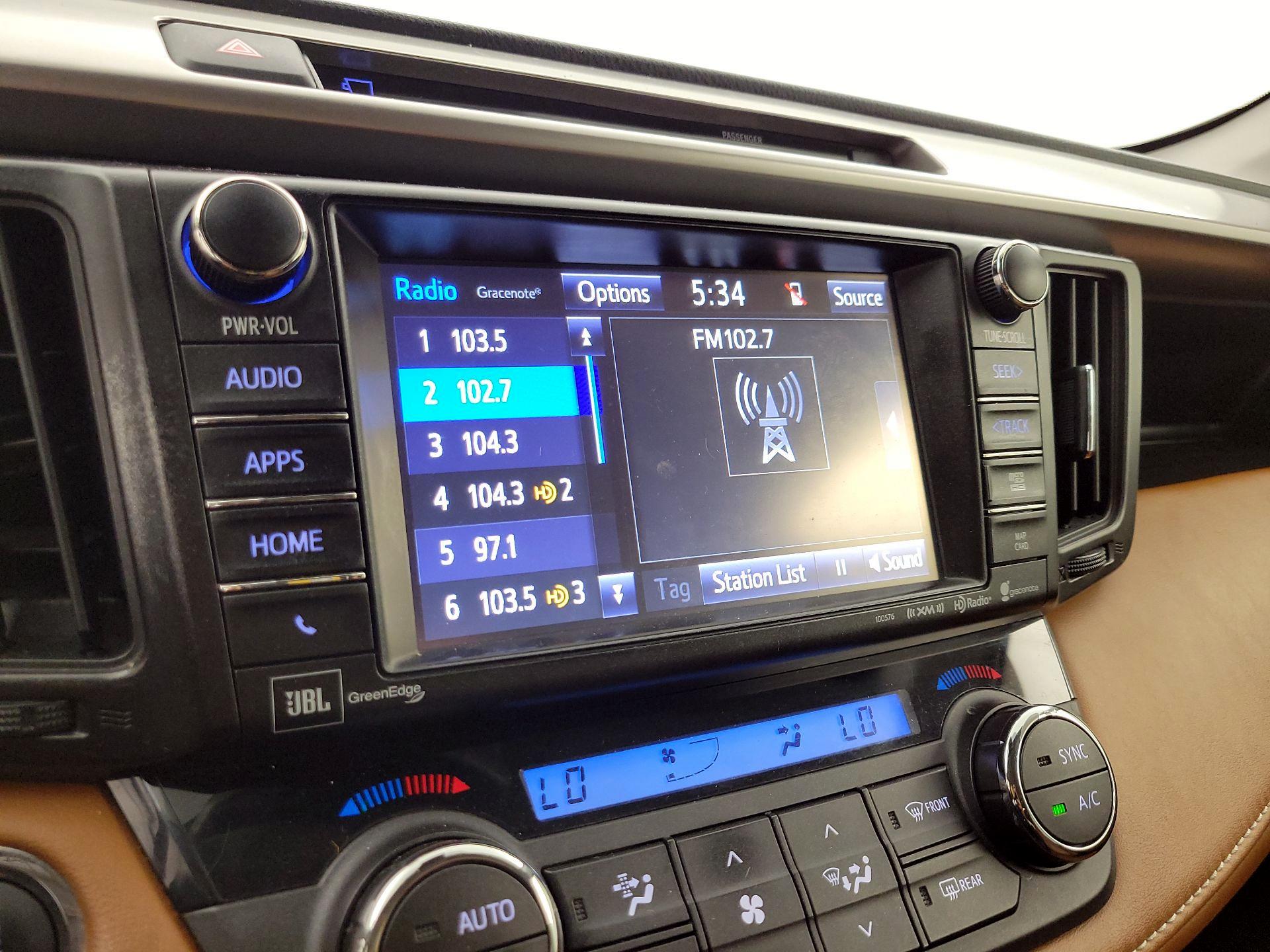 Thumbnail: 2016 Toyota RAV4 - 16