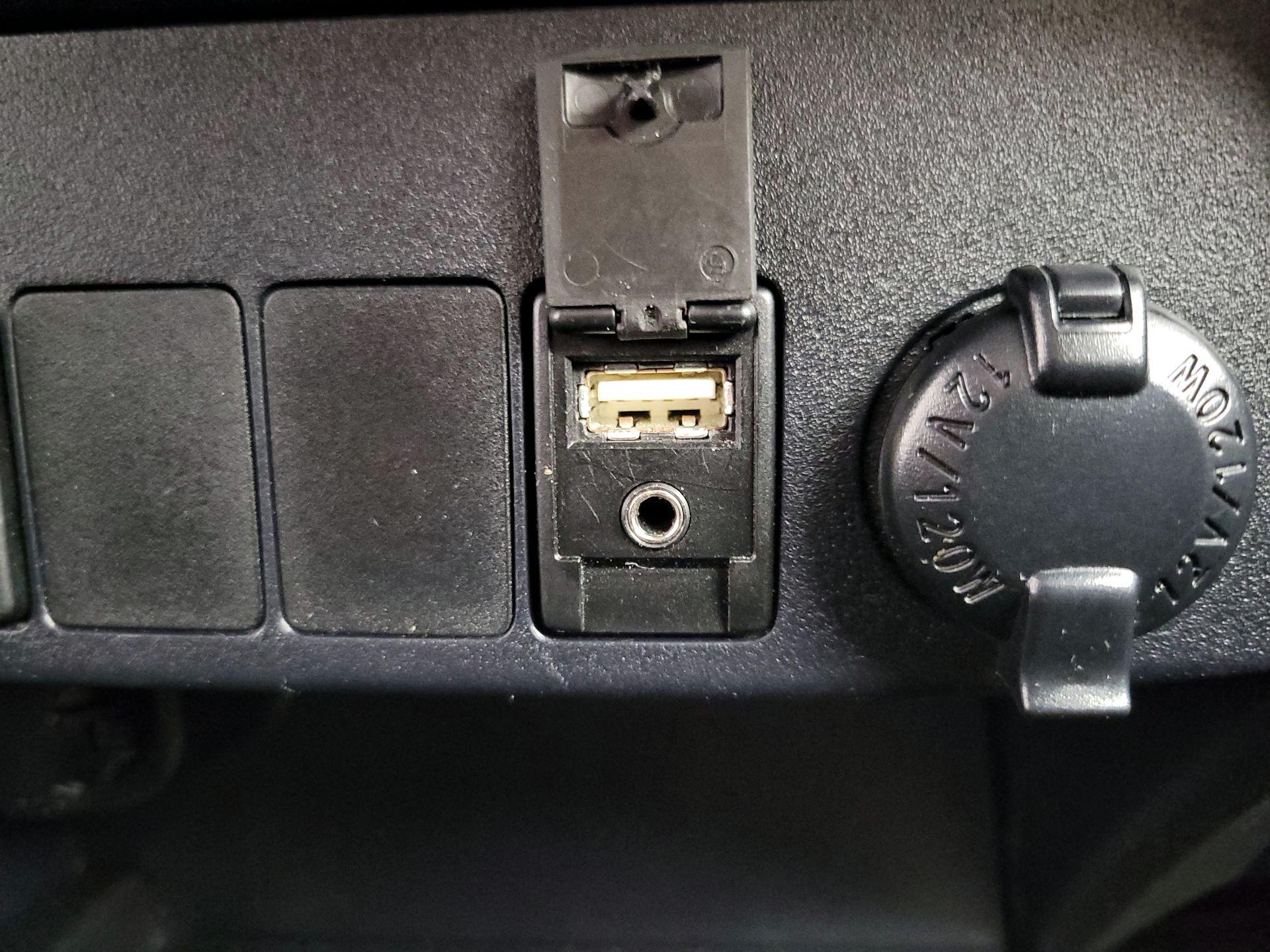 Thumbnail: 2016 Toyota RAV4 - 19